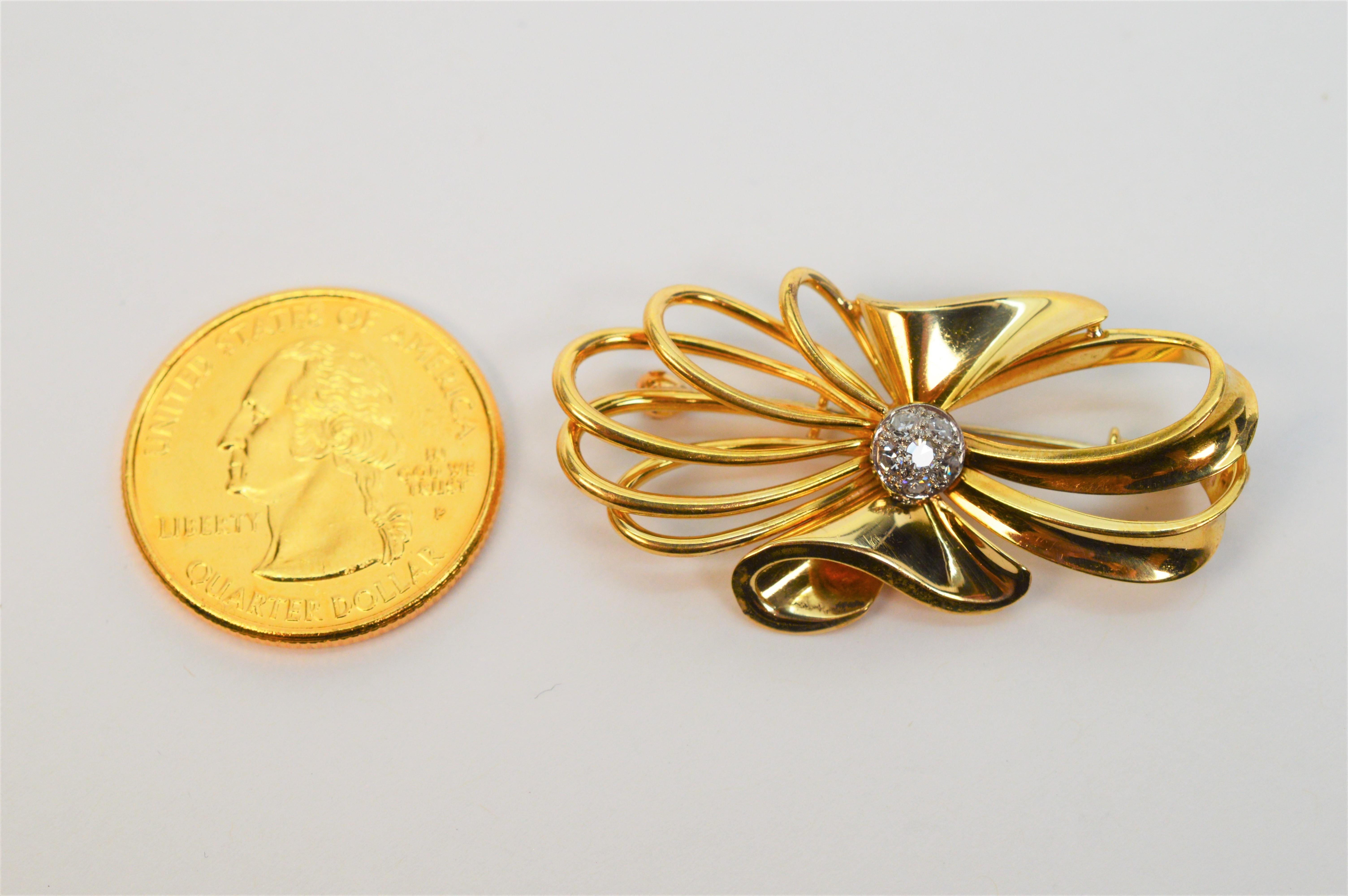Women's Vintage 18 Karat Yellow Gold Bowtie Brooch with Diamond Accents