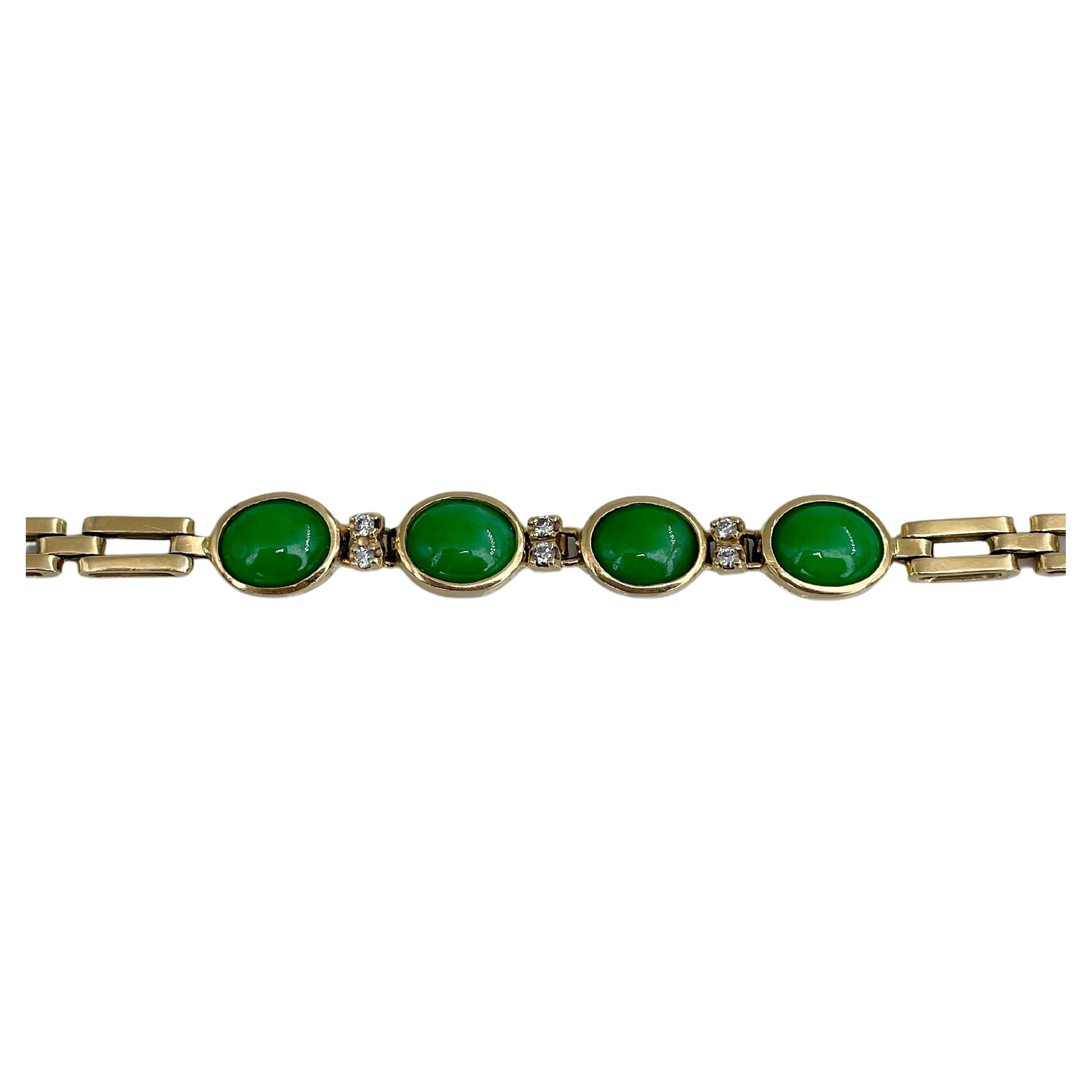 Vintage 18 Karat Yellow Gold Cabochon Cut Green Jade Diamond Chain Bracelet