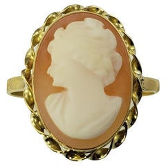 18 Karat Yellow Gold Cameo Ring