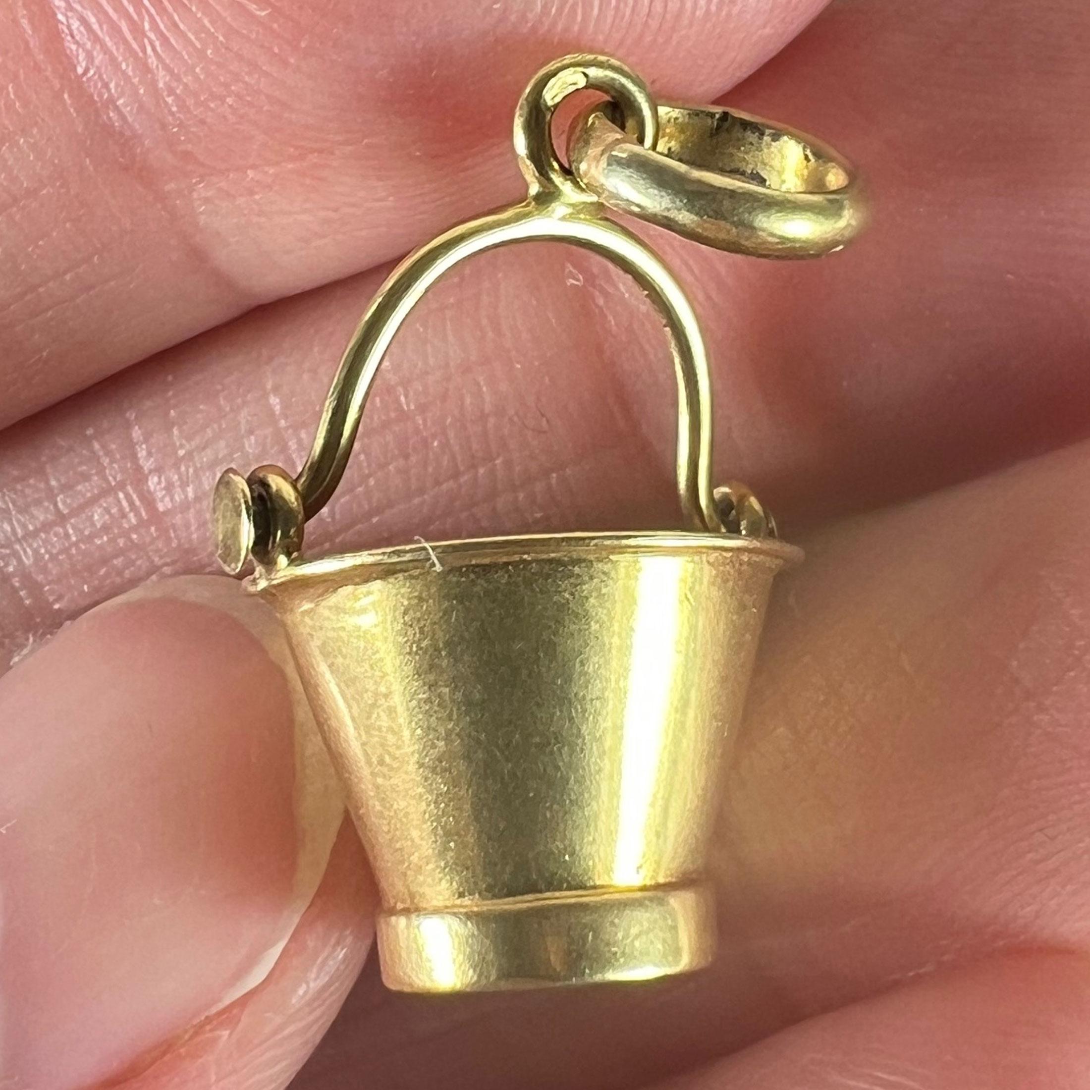 Vintage 18 Karat Yellow Gold Champagne Bucket Charm Pendant For Sale 2