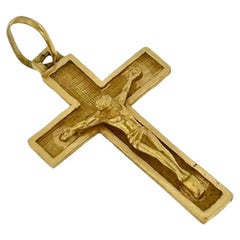 Vintage 18 karat Yellow Gold Crucifix Satin Finish