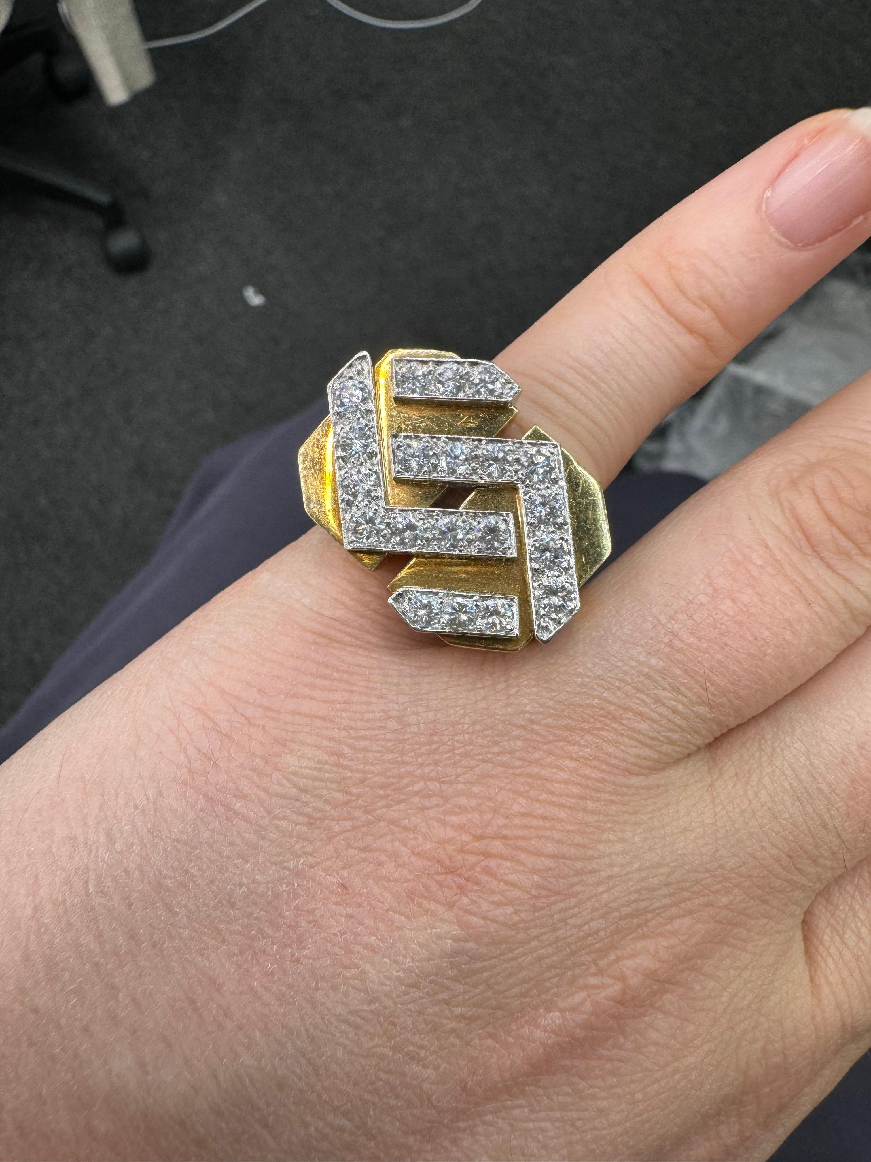 Vintage 18 Karat Yellow Gold Diamond Ring 1.25 Carats 18 Karat Yellow Gold For Sale 4