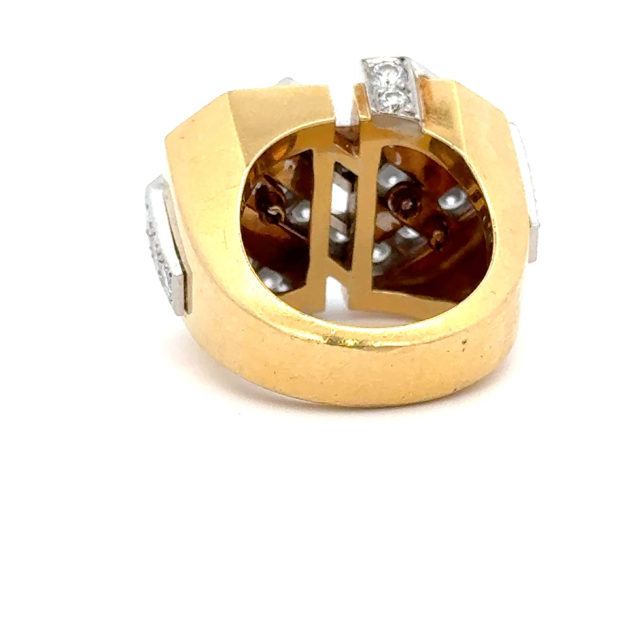 Round Cut Vintage 18 Karat Yellow Gold Diamond Ring 1.25 Carats 18 Karat Yellow Gold For Sale