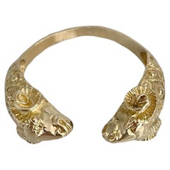 Vintage 18 Karat Yellow Gold Double Ram Head Open Ring