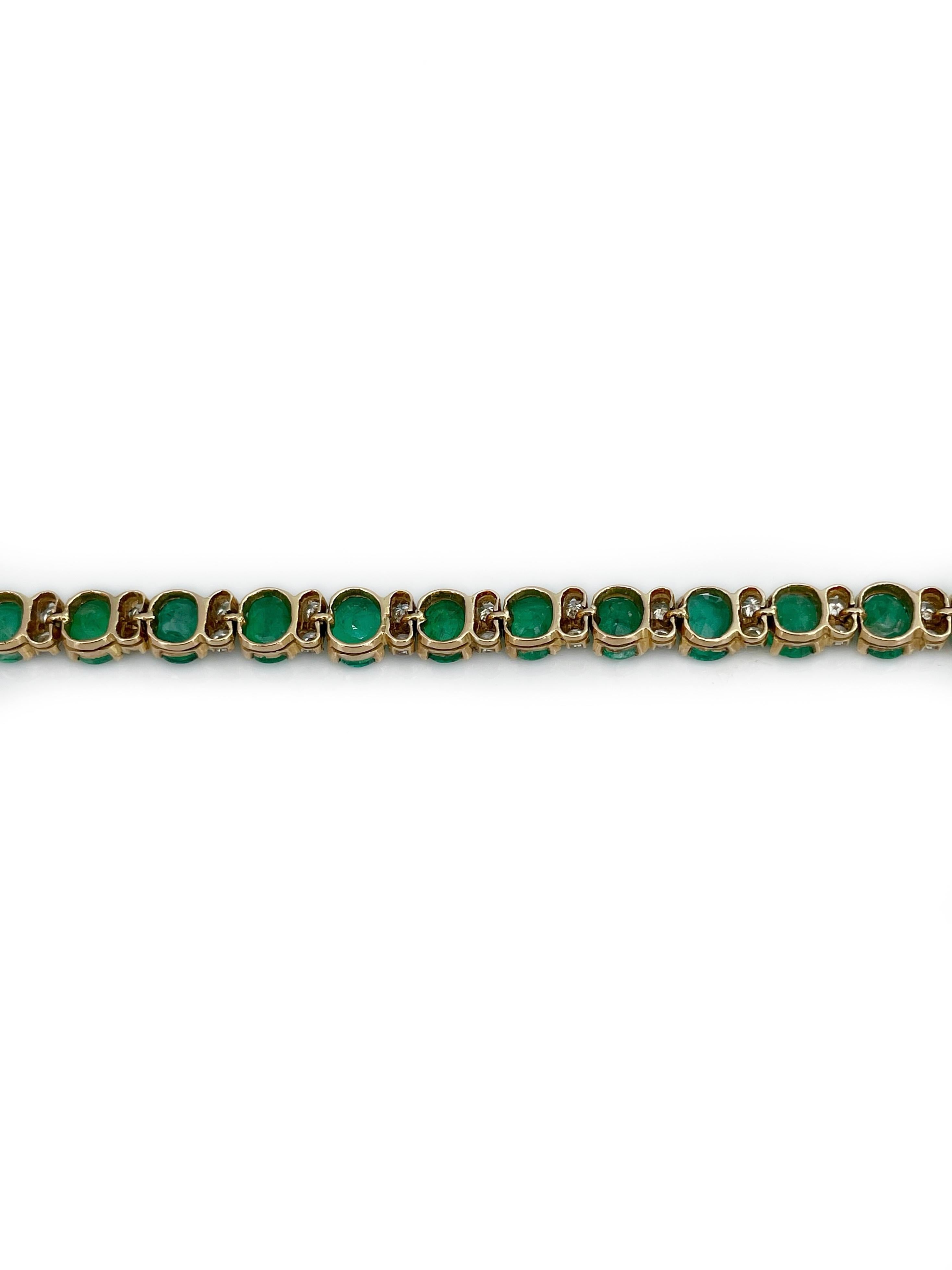 Mixed Cut Vintage 18 Karat Gold 5.80 Carat Emerald 0.45 Carat Diamond Tennis Bracelet