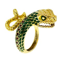 Vintage 18 Karat Yellow Gold Enameled Large Snake Ring, Rare 1960s Animal Motif