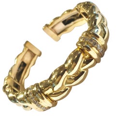 Vintage 18 Karat Yellow Gold Flex Cuff Bangle 0.84 Carat Diamonds Bracelet
