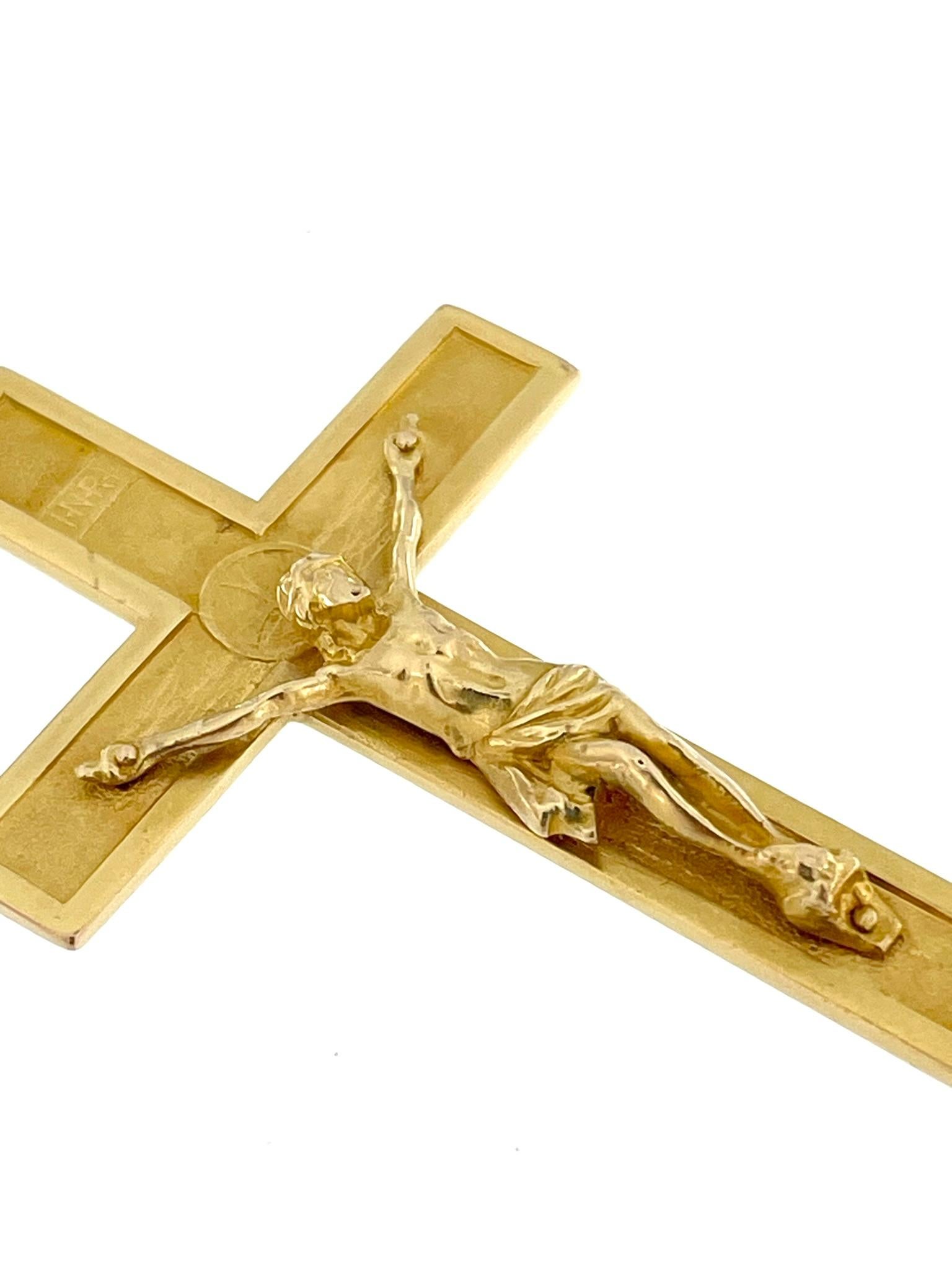 Vintage 18 karat Yellow Gold French Crucifix For Sale 2