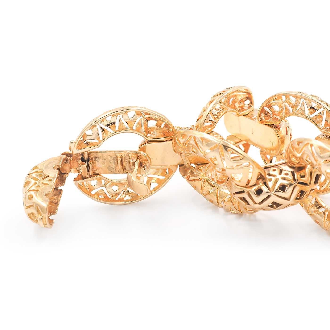 Women's Vintage 18 Karat Yellow Gold Geometric Cutout Bracelet by Tiffany & Co. For Sale