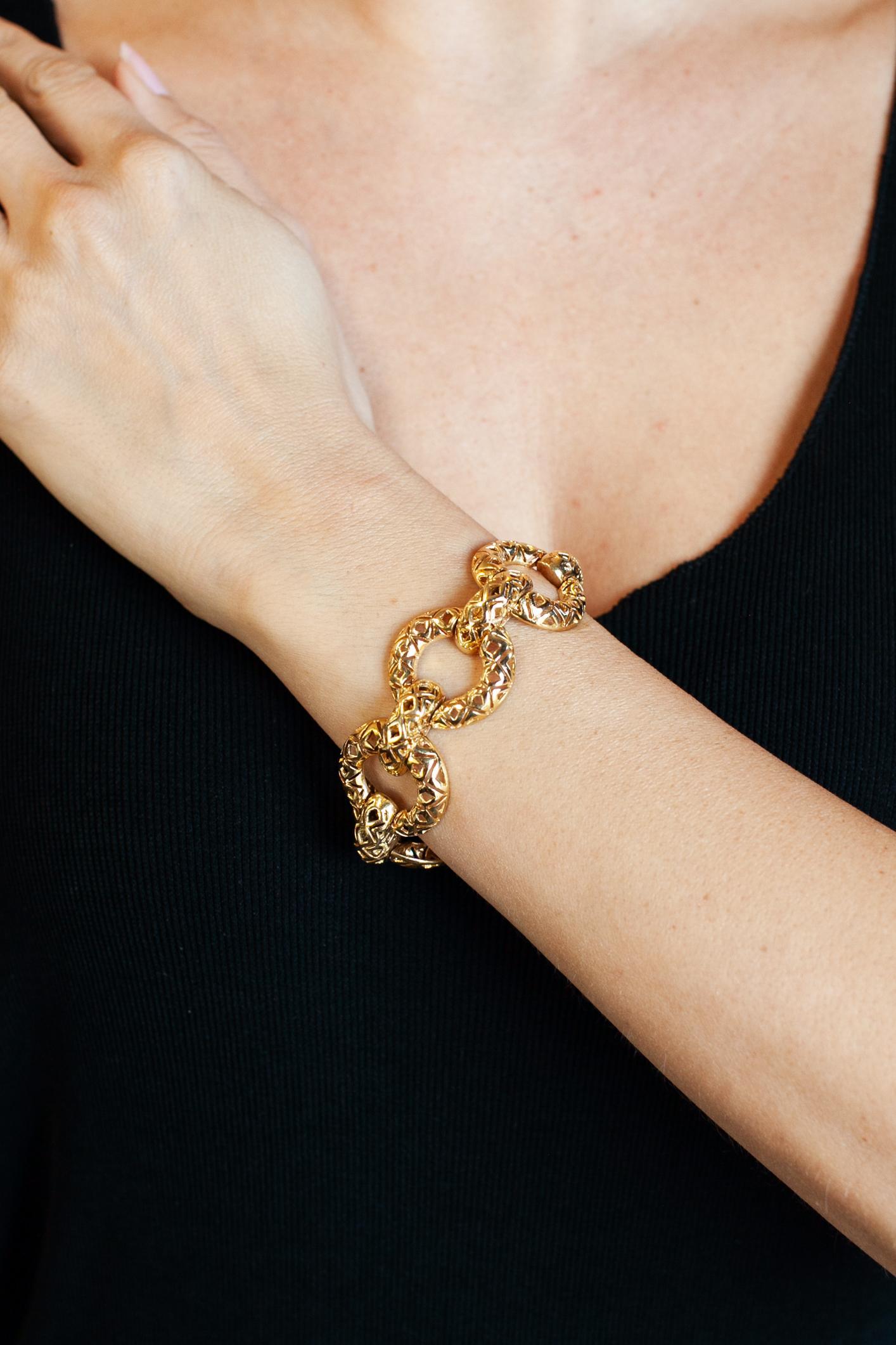 Vintage 18 Karat Yellow Gold Geometric Cutout Bracelet by Tiffany & Co. For Sale 1