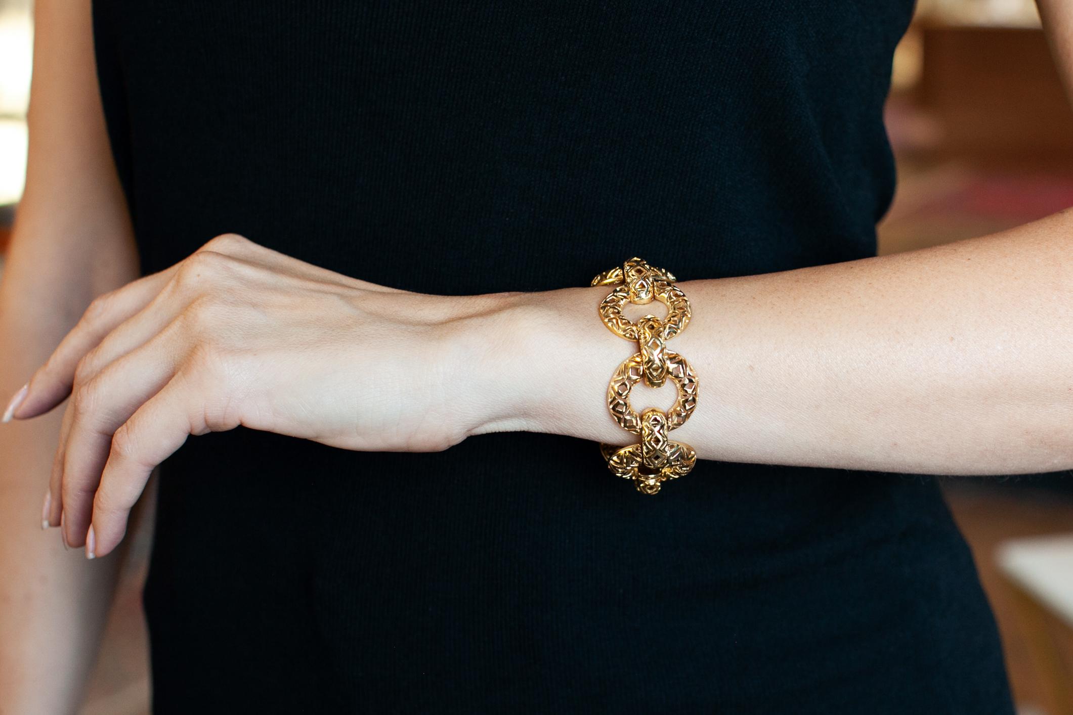 Vintage 18 Karat Yellow Gold Geometric Cutout Bracelet by Tiffany & Co. For Sale 2