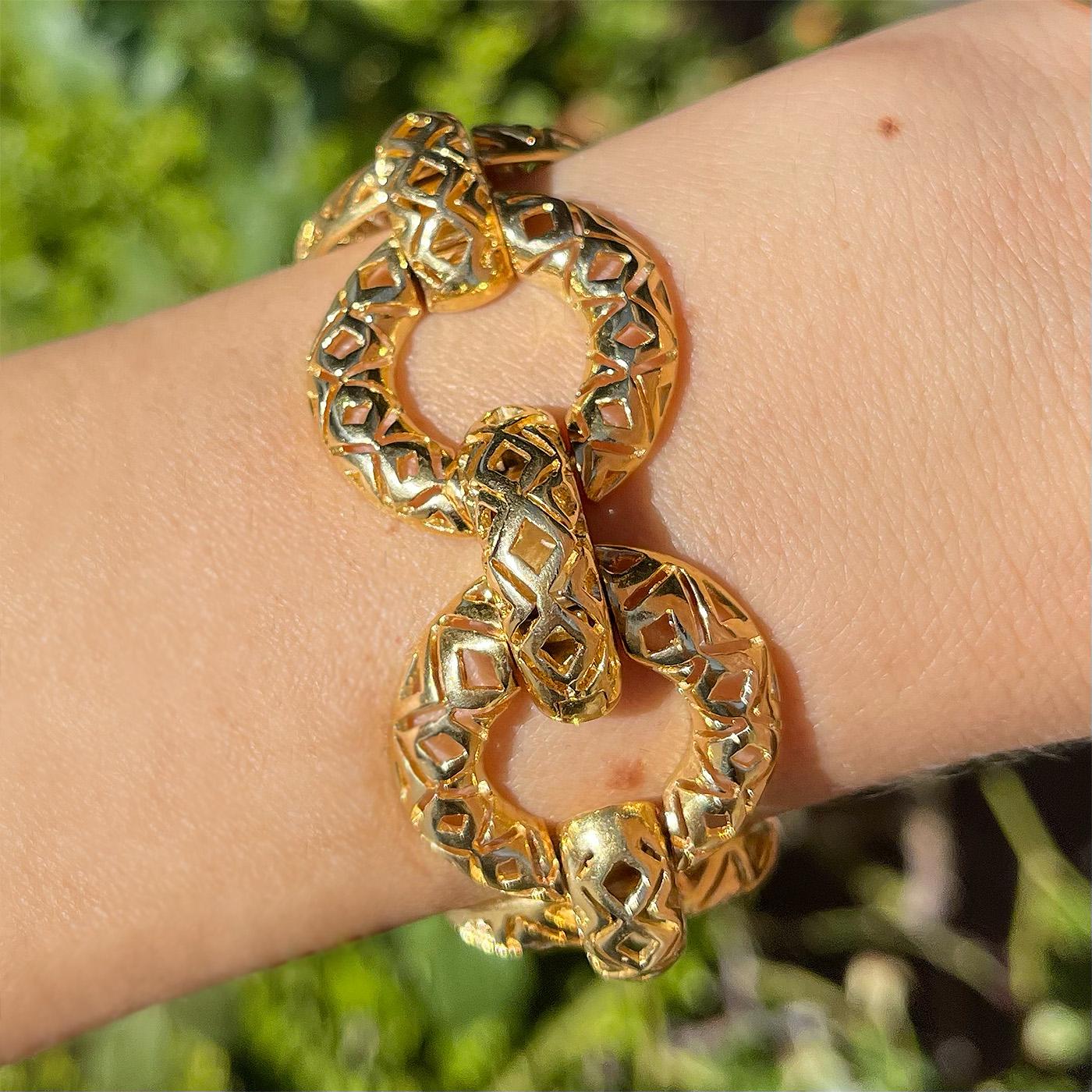 Vintage 18 Karat Yellow Gold Geometric Cutout Bracelet by Tiffany & Co. For Sale 3