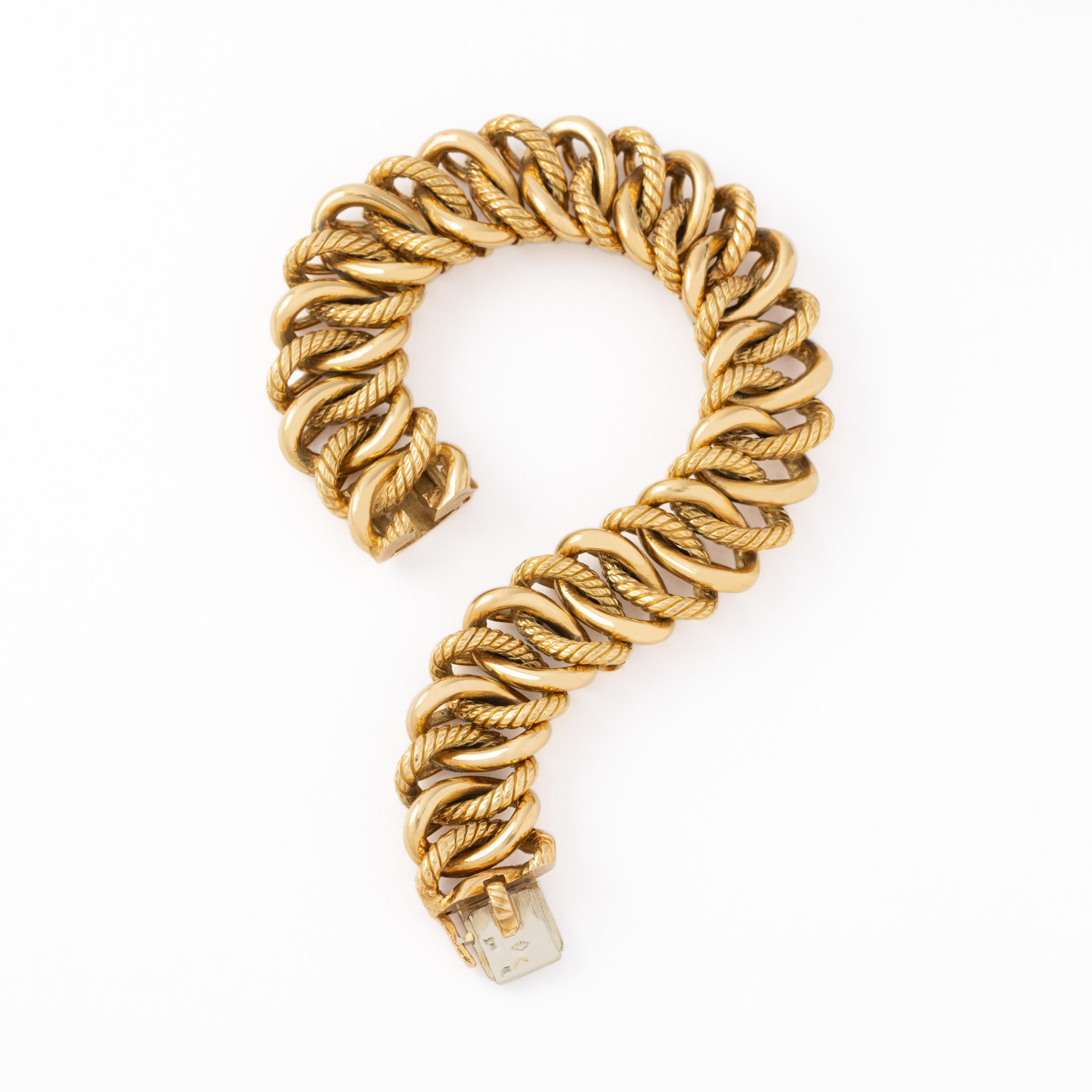 Modernist Vintage 18 Karat Yellow Gold Georges Lenfant for OJ Perrin Rope Scroll Bracelet For Sale