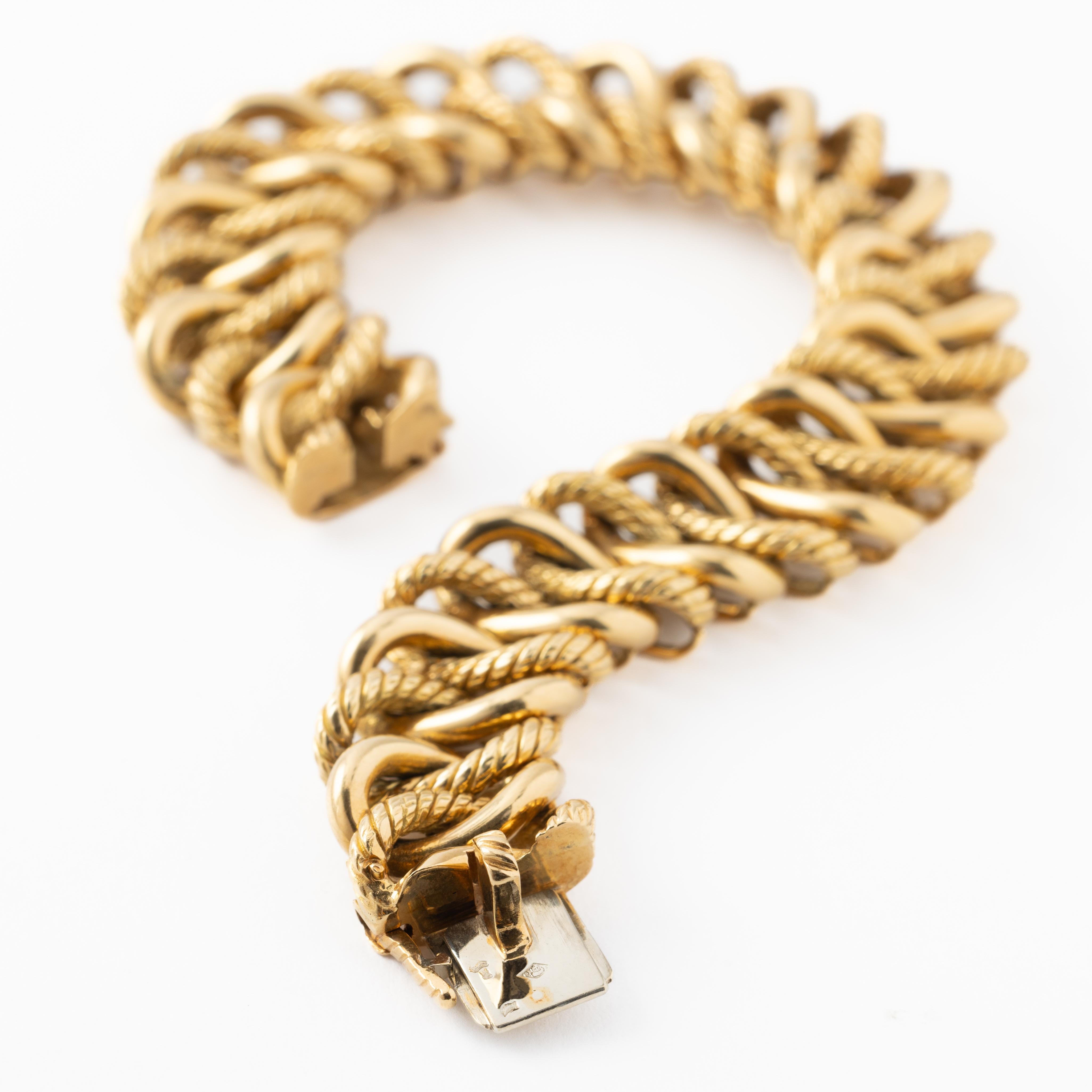 Vintage 18 Karat Yellow Gold Georges Lenfant for OJ Perrin Rope Scroll Bracelet For Sale 1