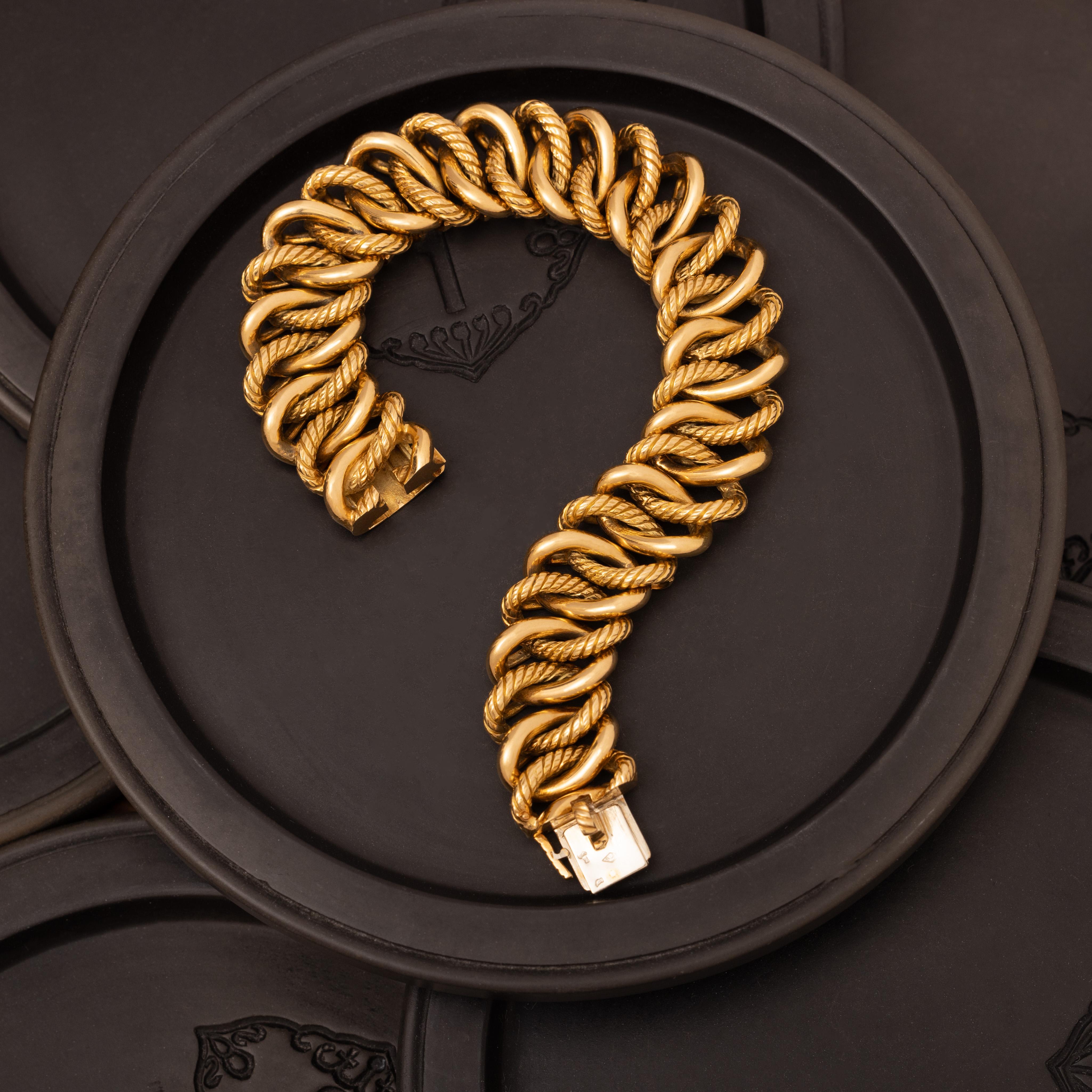 Vintage 18 Karat Yellow Gold Georges Lenfant for OJ Perrin Rope Scroll Bracelet For Sale 3
