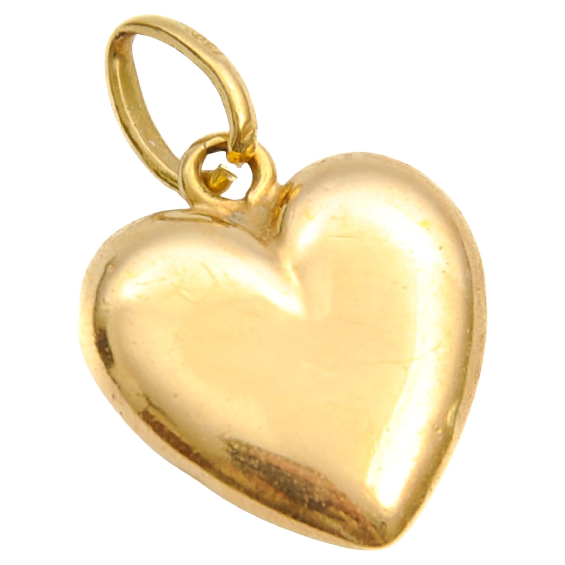 Vintage 18 Karat Yellow Gold Heart Charm Pendant For Sale