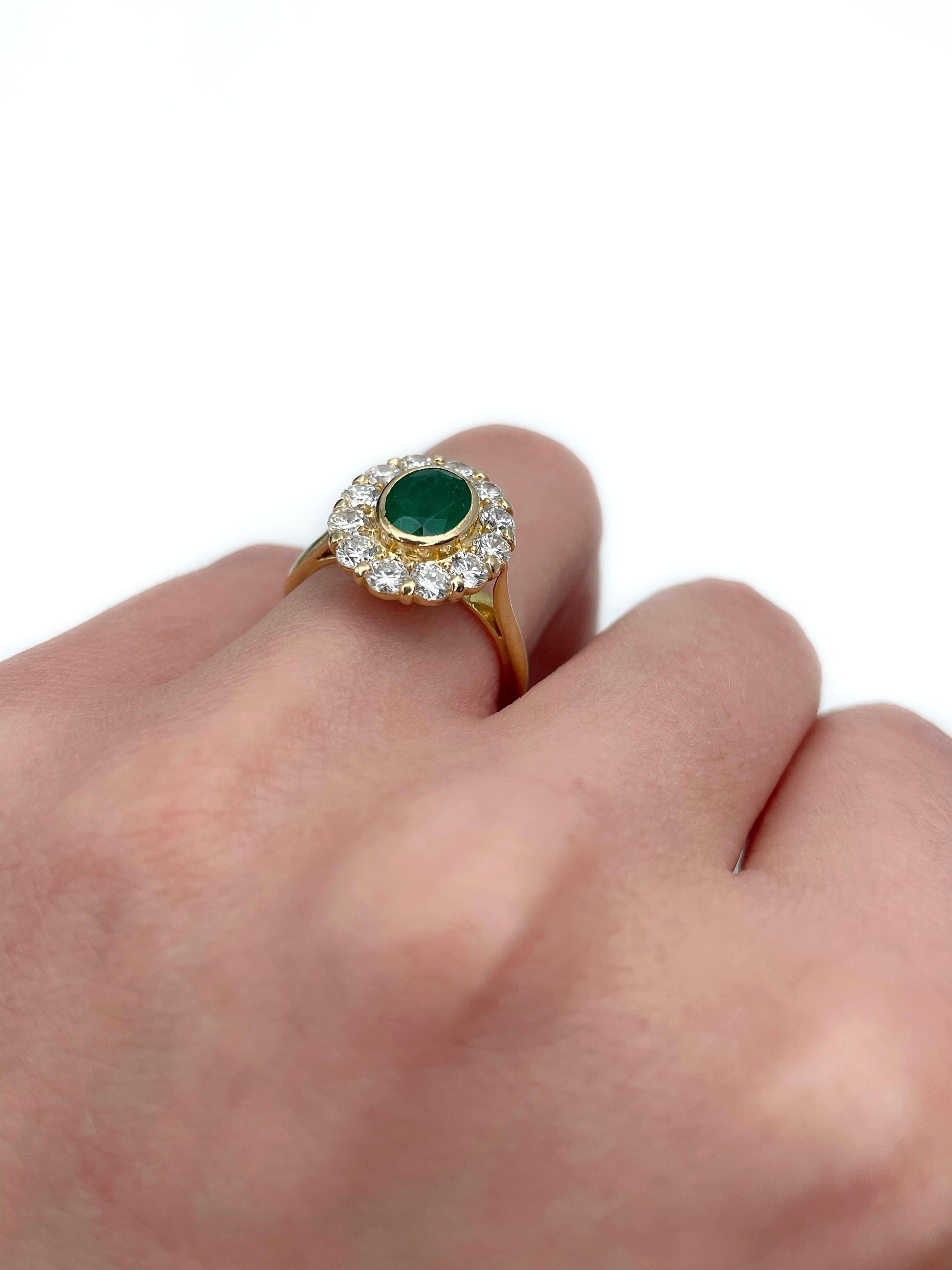 Women's Vintage 18 Karat Gold 0.80 Carat Emerald 1.10 Carat VS Diamond Cluster Ring For Sale