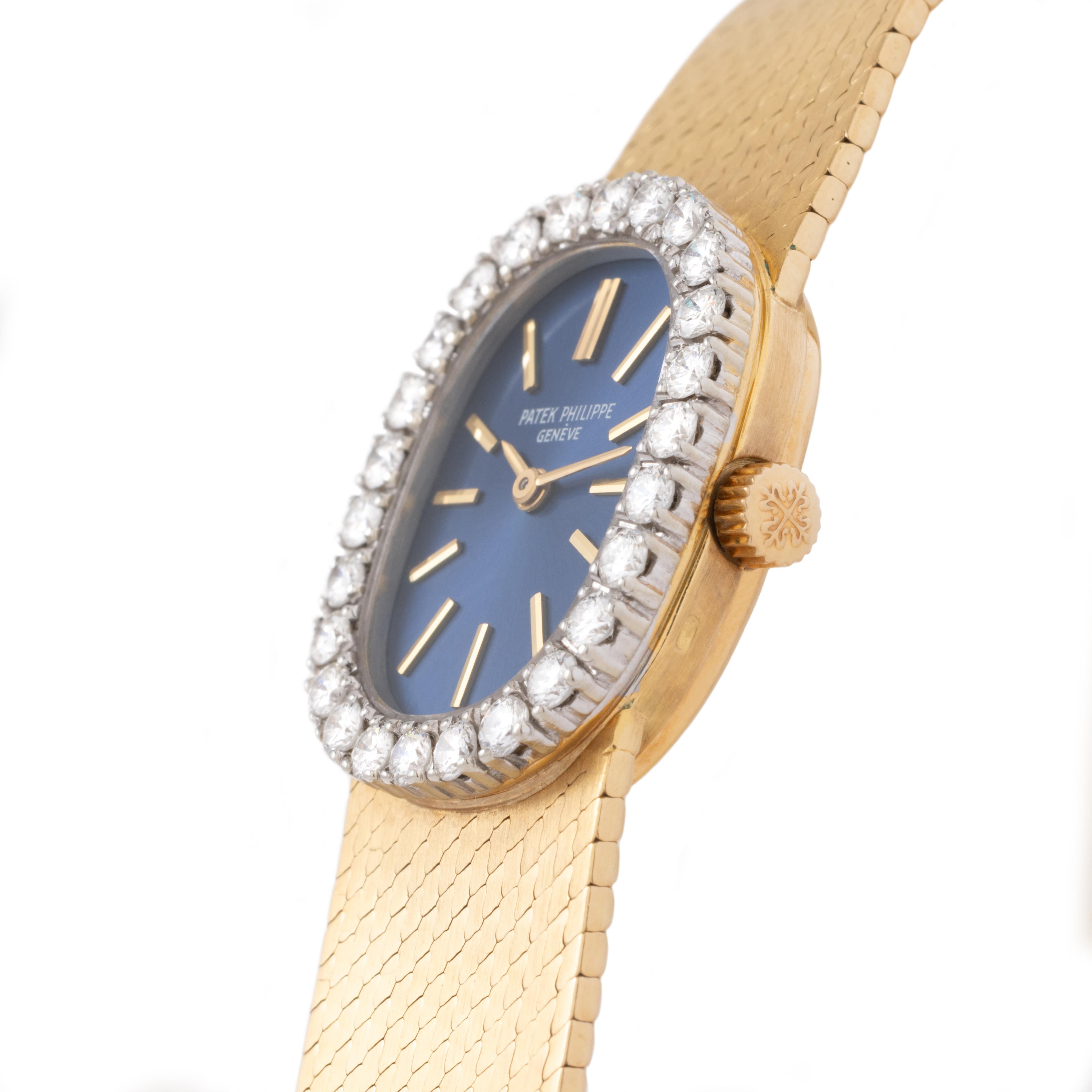 Round Cut Vintage 18 Karat Yellow Gold Patek Philippe Ellipse Diamond Model 3377 / 1