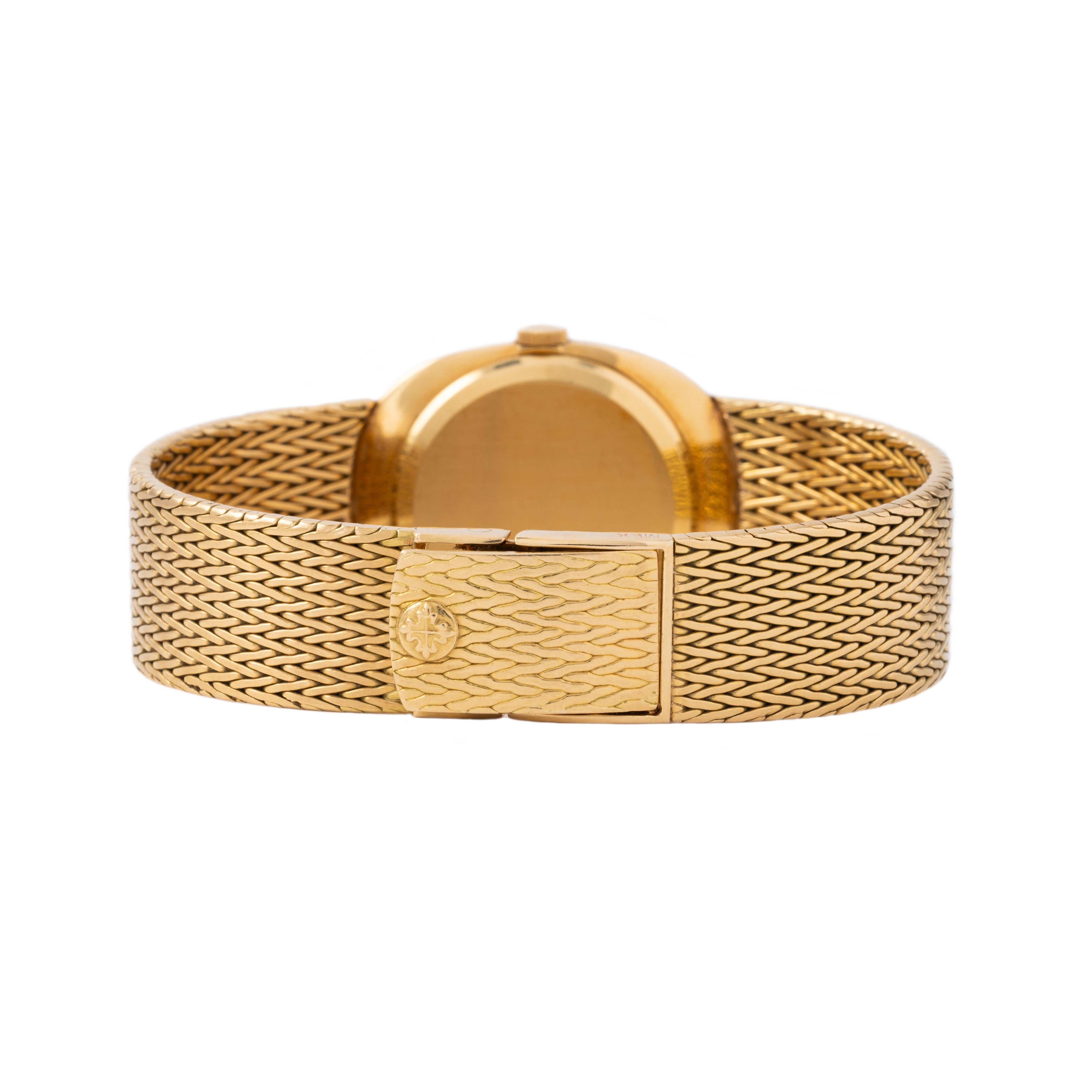 Vintage 18 Karat Yellow Gold Patek Philippe Ellipse Manual Wind Model 3848 In Good Condition In New York, NY