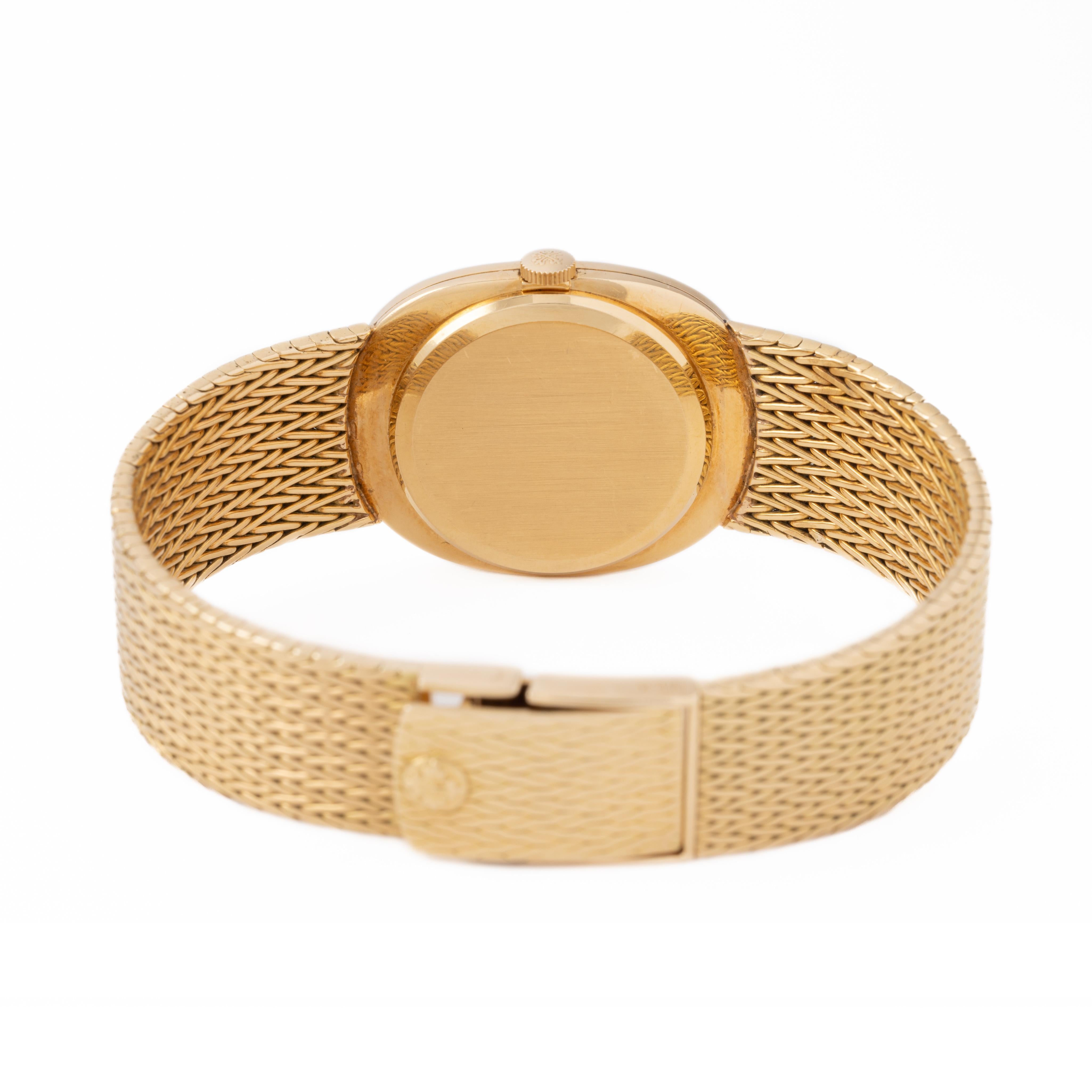 Women's or Men's Vintage 18 Karat Yellow Gold Patek Philippe Ellipse Manual Wind Model 3848