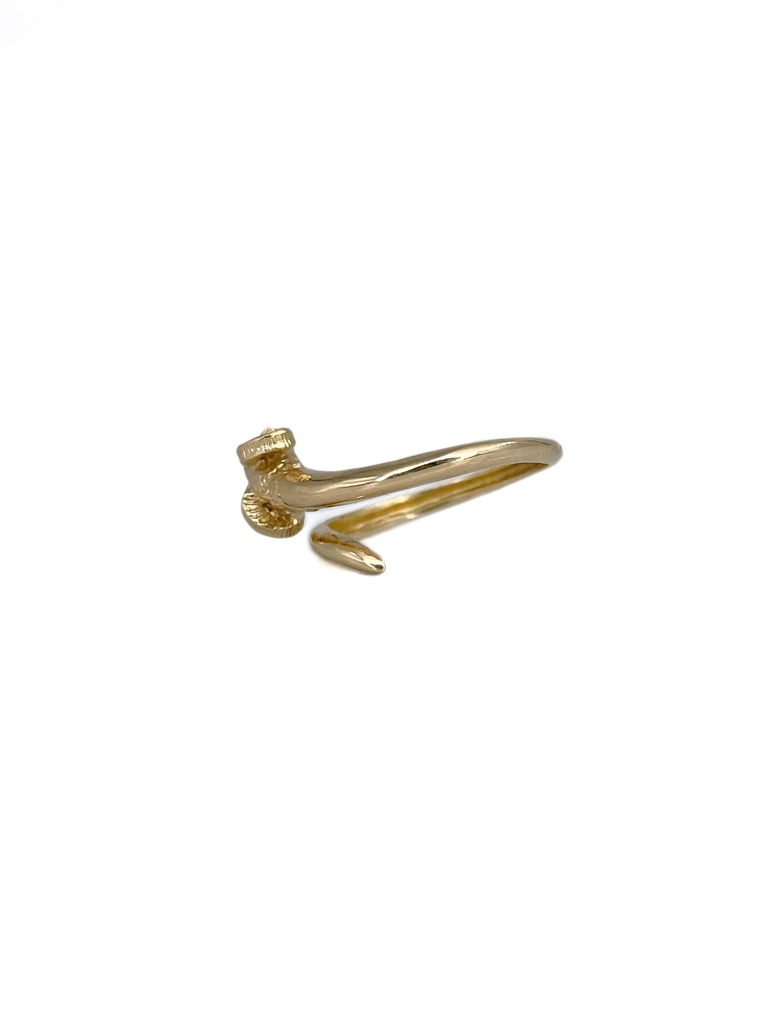 Vintage 18 Karat Yellow Gold Ram’s Head Minimalistic Ring For Sale 1