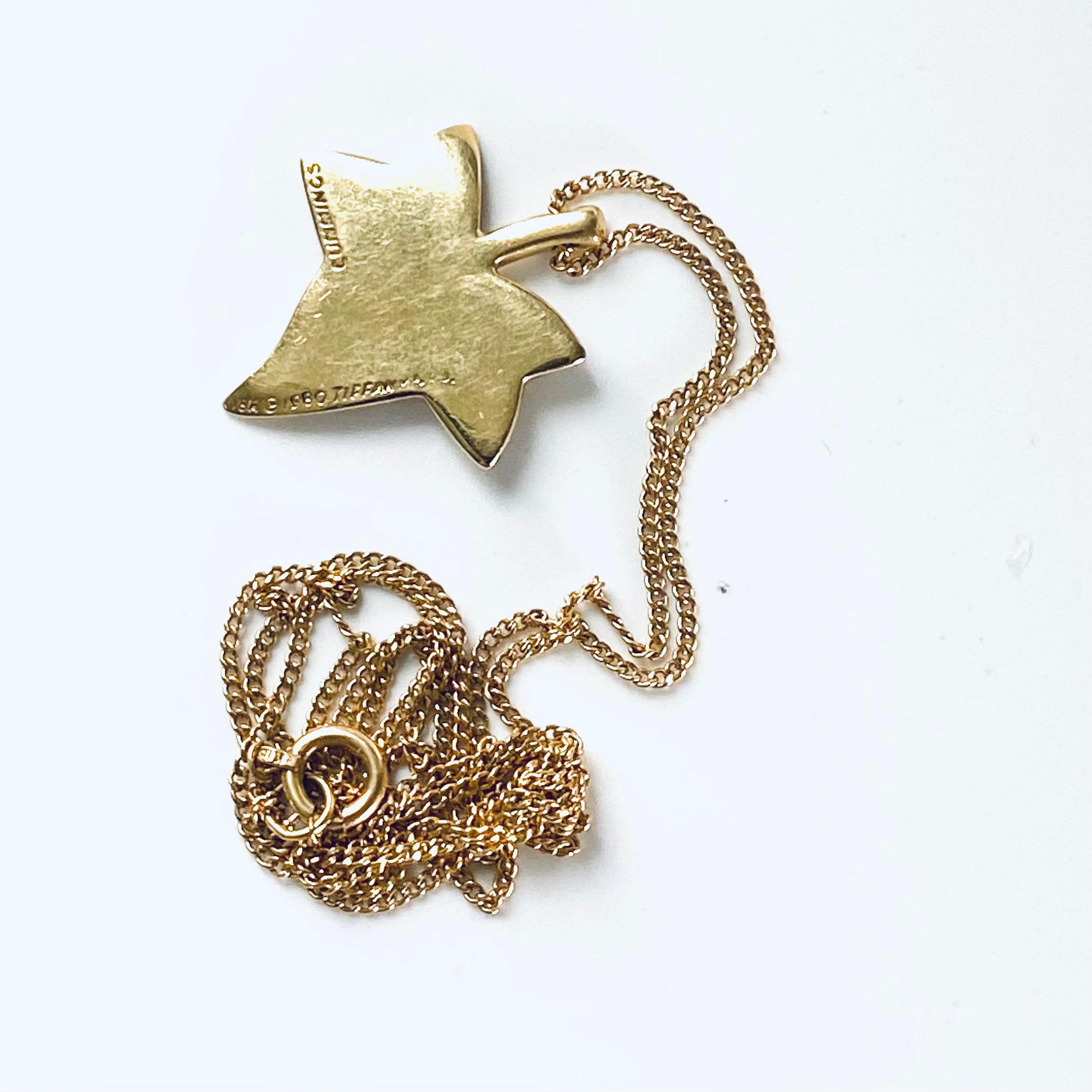 Vintage 18 Karat Yellow Gold Rare Tiffany & Co Angela Cummings Leaf Pendant Neck For Sale 6