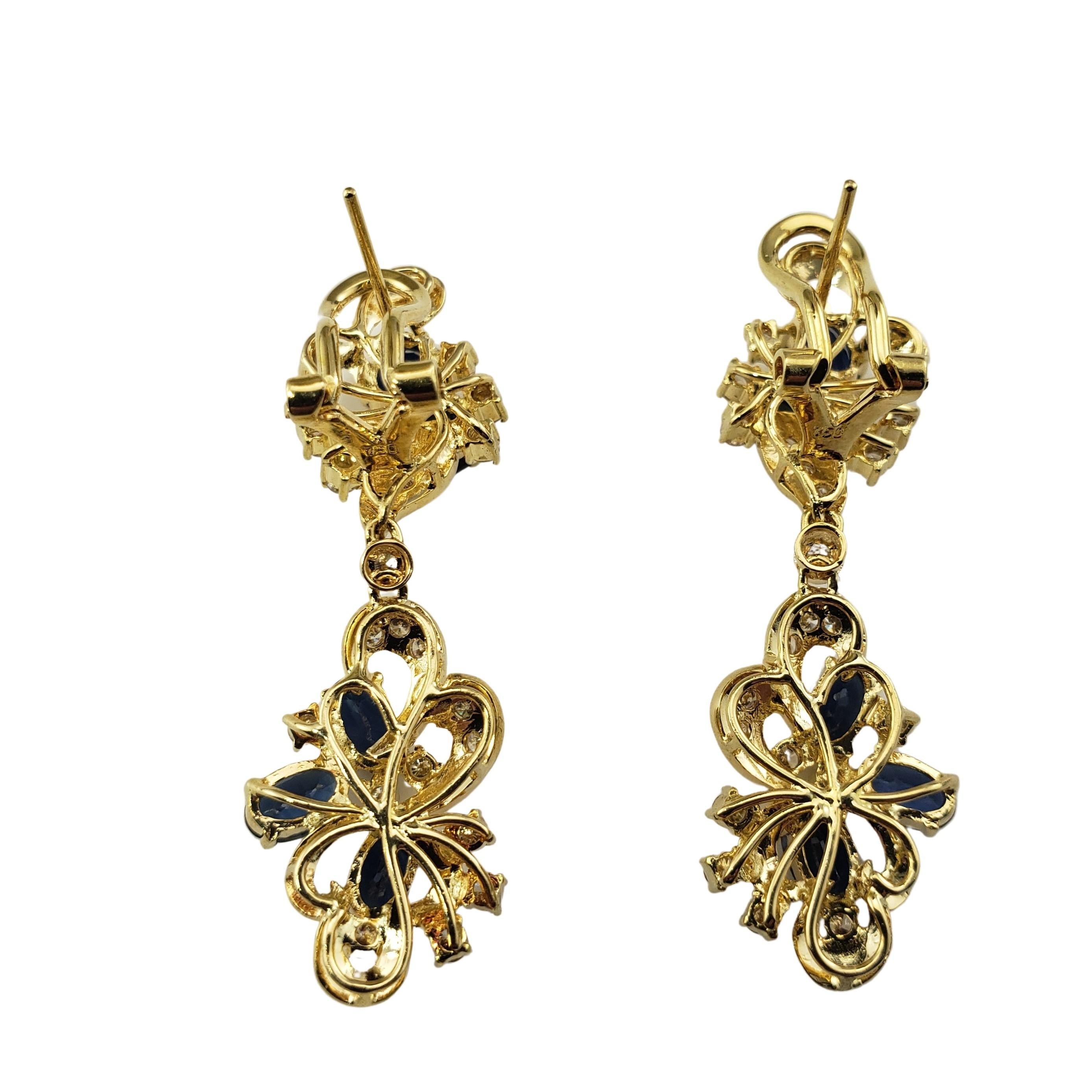Brilliant Cut 18 Karat Yellow Gold Natural Sapphire and Diamond Dangle Earrings For Sale