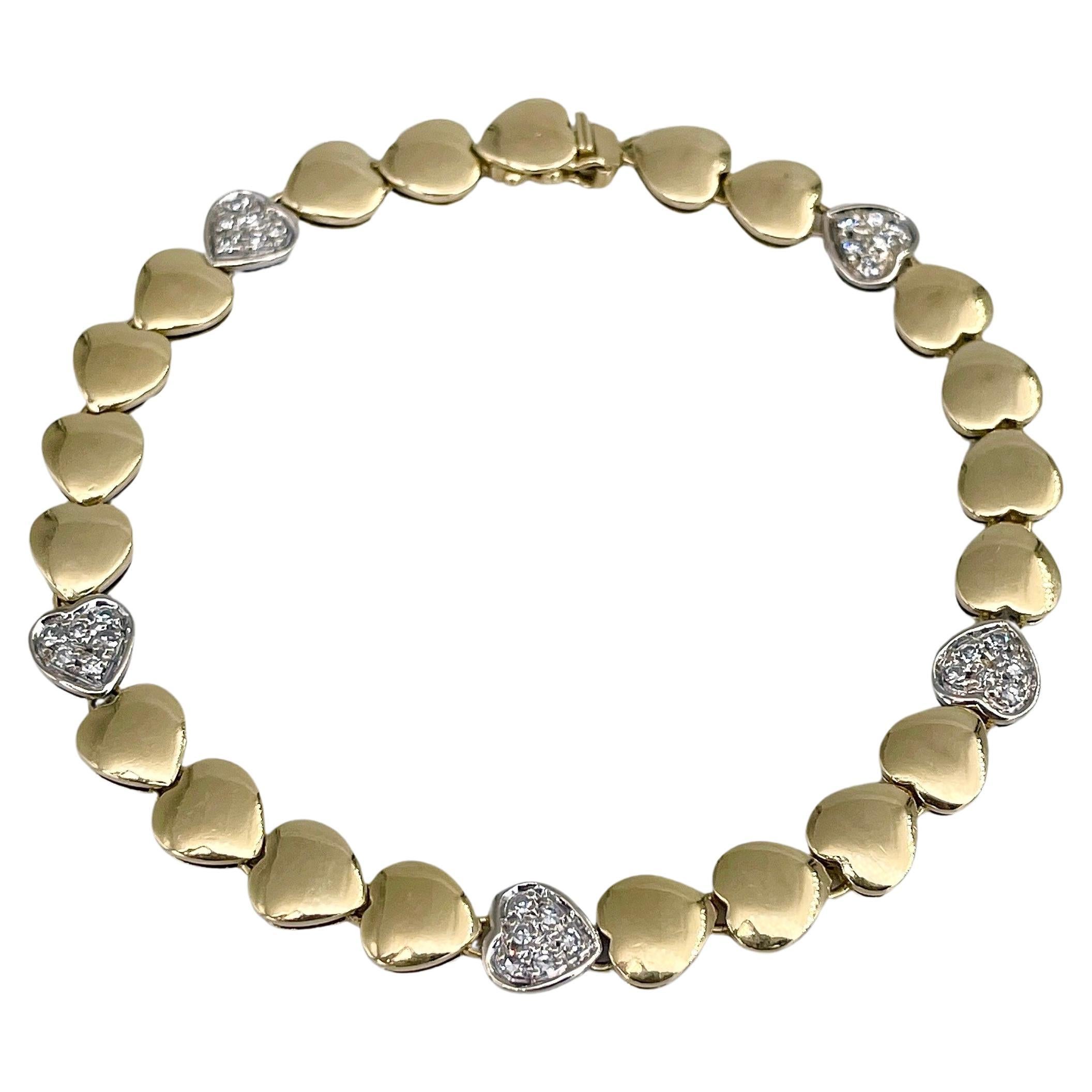 Bracelet tennis vintage en or jaune 18 carats avec cœurs de diamants 0,24 carat poids total en vente