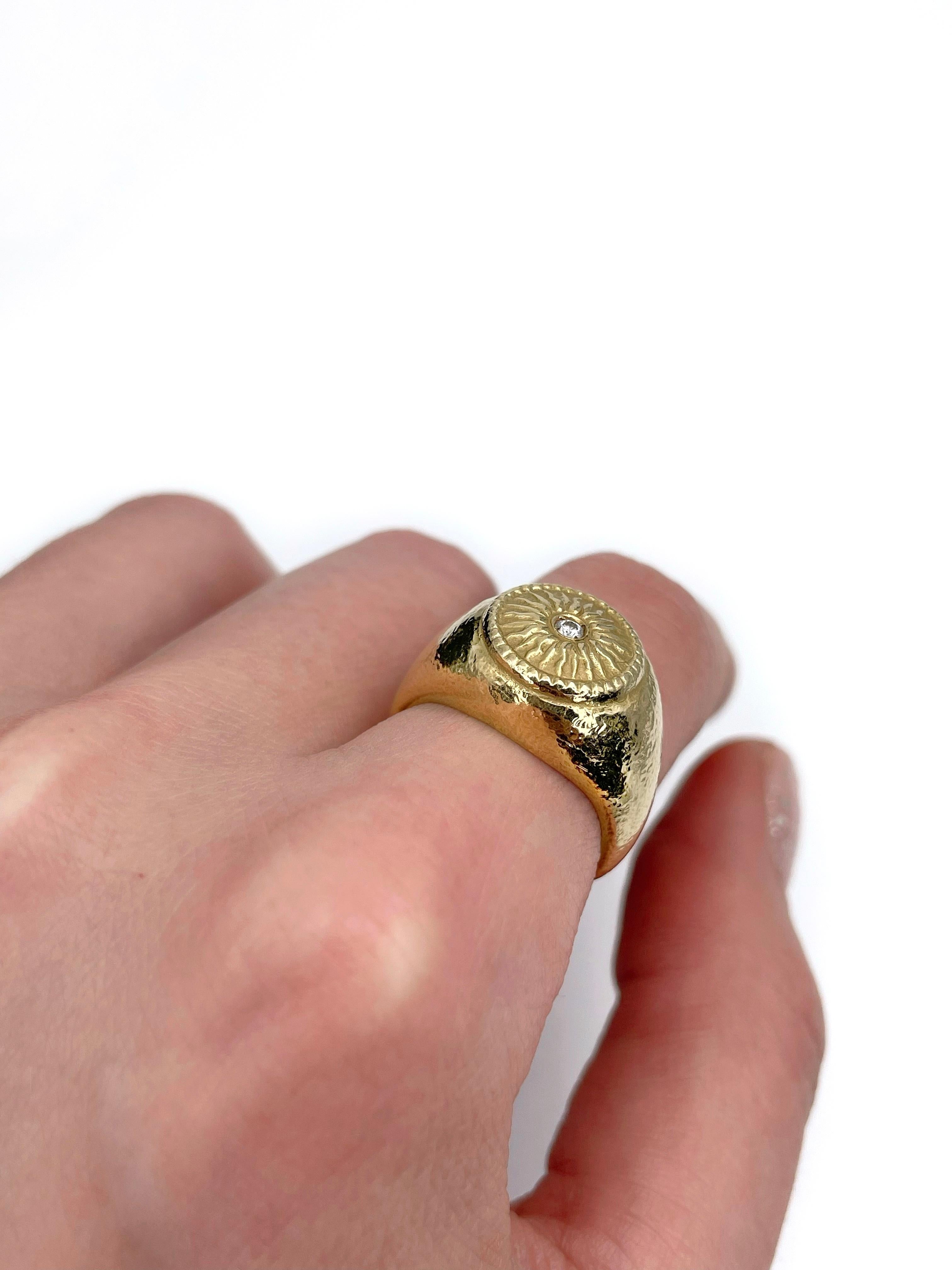 Women's or Men's Vintage 18 Karat Yellow Patterned Gold Diamond Sun Motif Signet Ring
