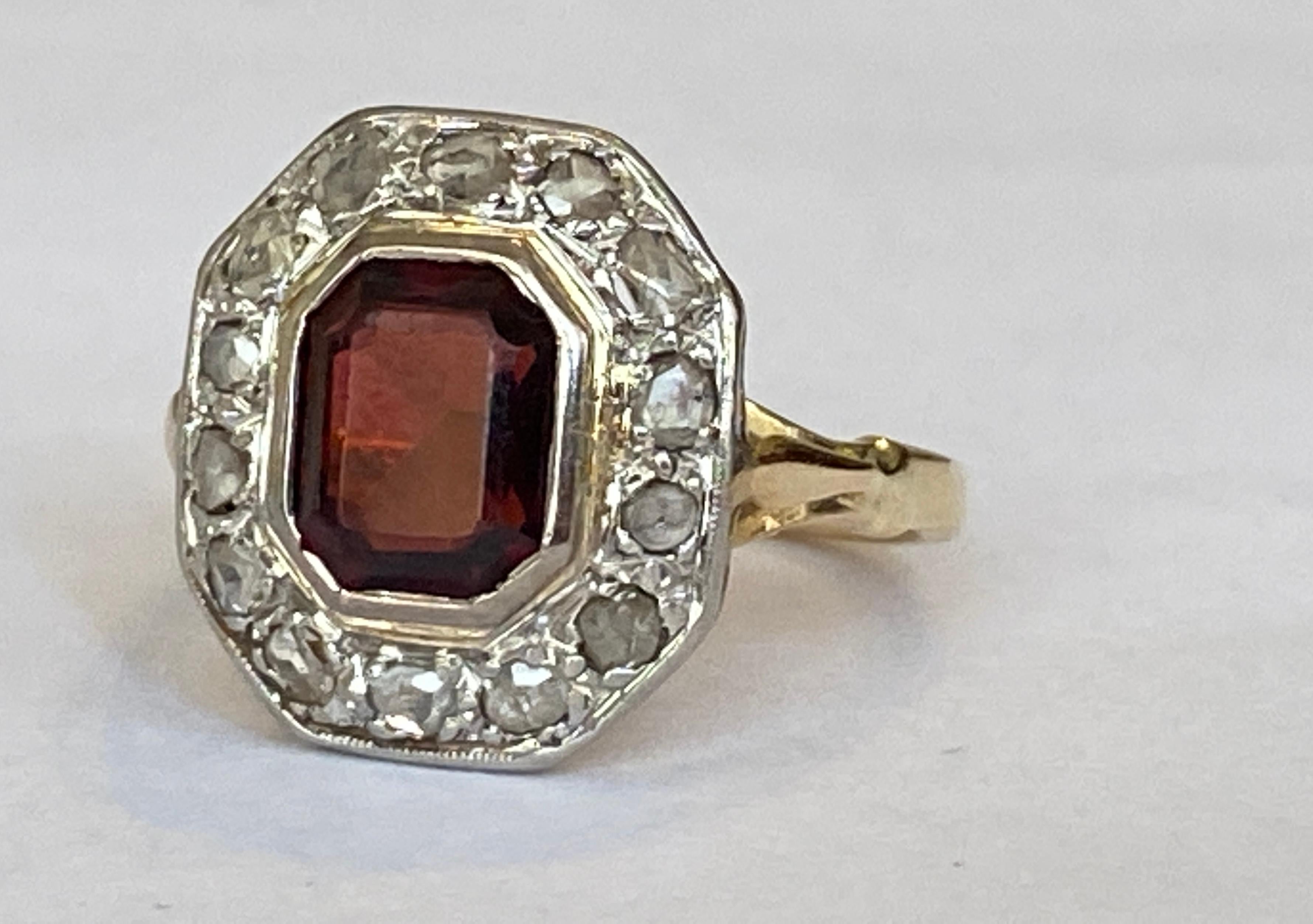 Vintage 18 kt Gold  grenat rose diamant Fiançailles  Bague Bon état - En vente à AMSTERDAM, NL