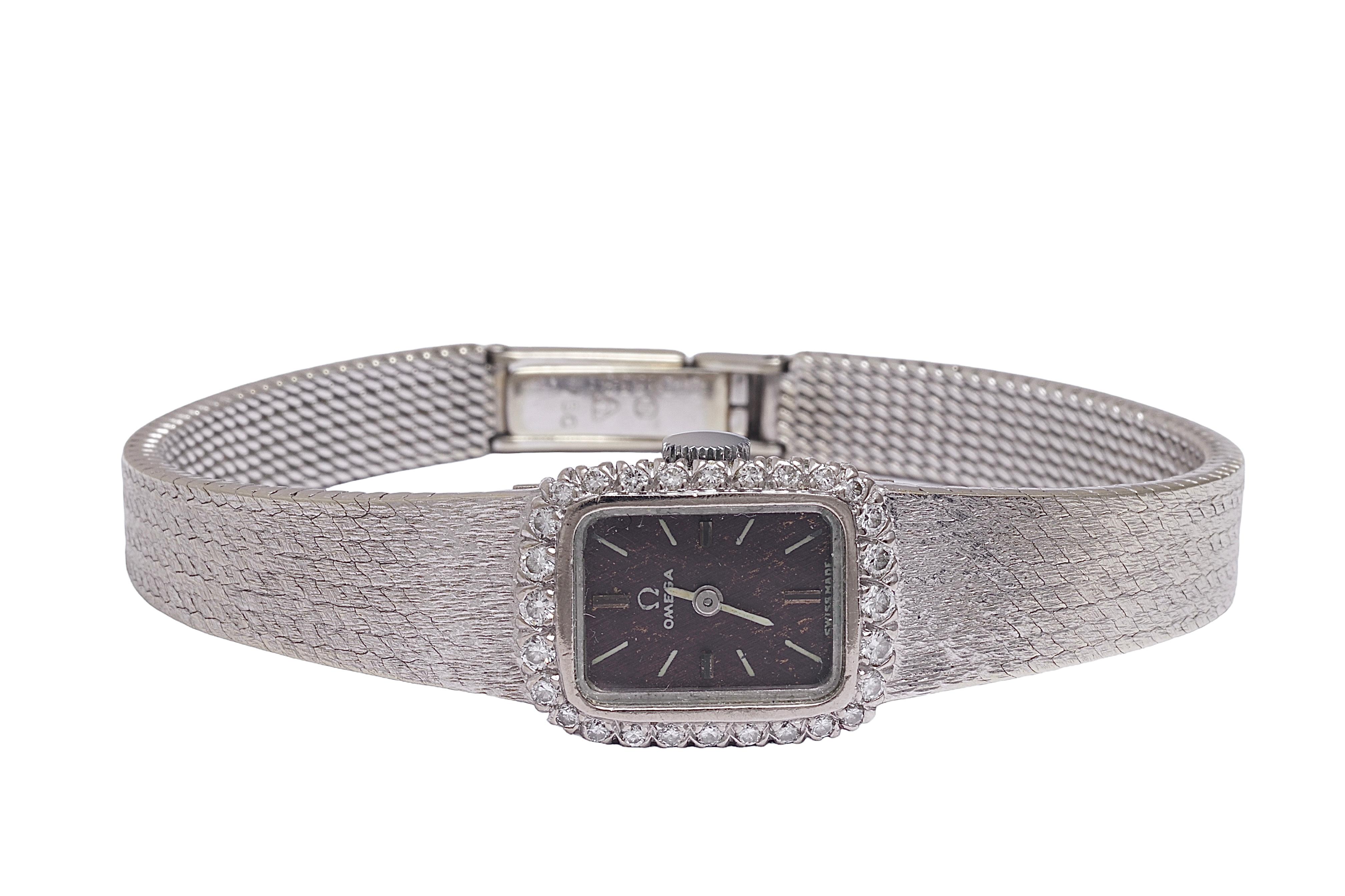 Vintage 18 kt. White Gold Omega With Diamond Ladies Dress Cocktail Watch For Sale 1