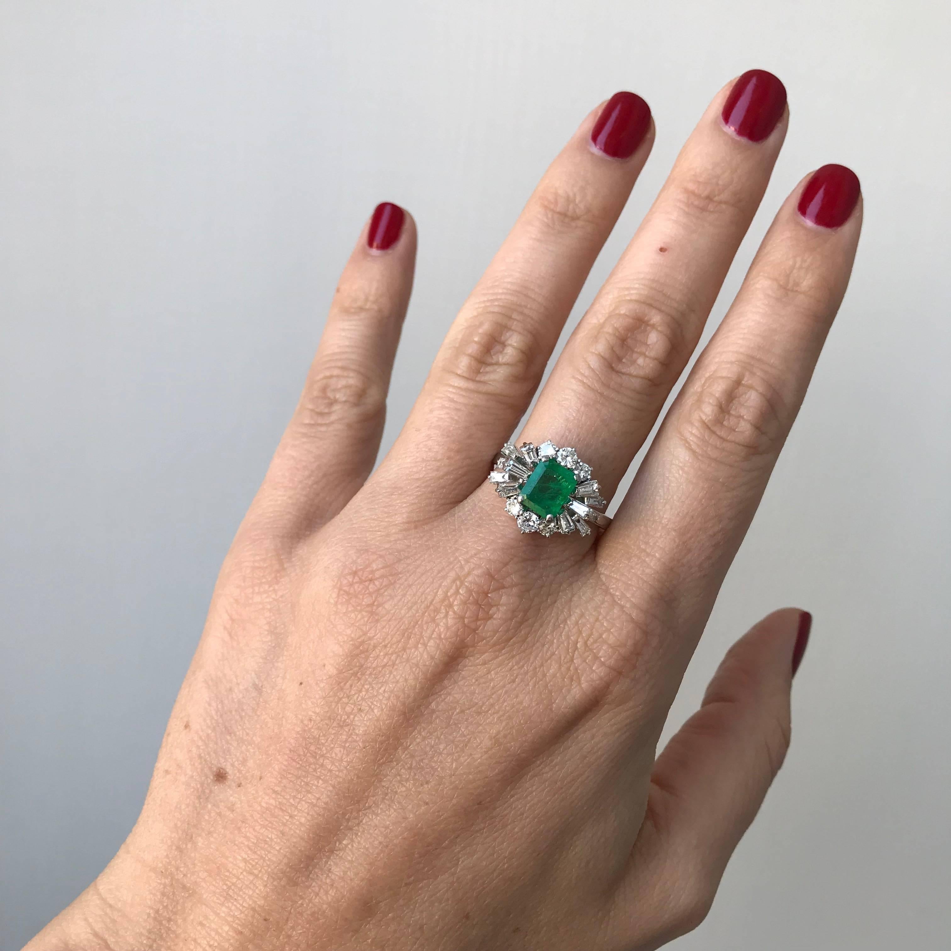 Vintage 1.80 Carat Colombian Emerald Diamond Gold Ring 3