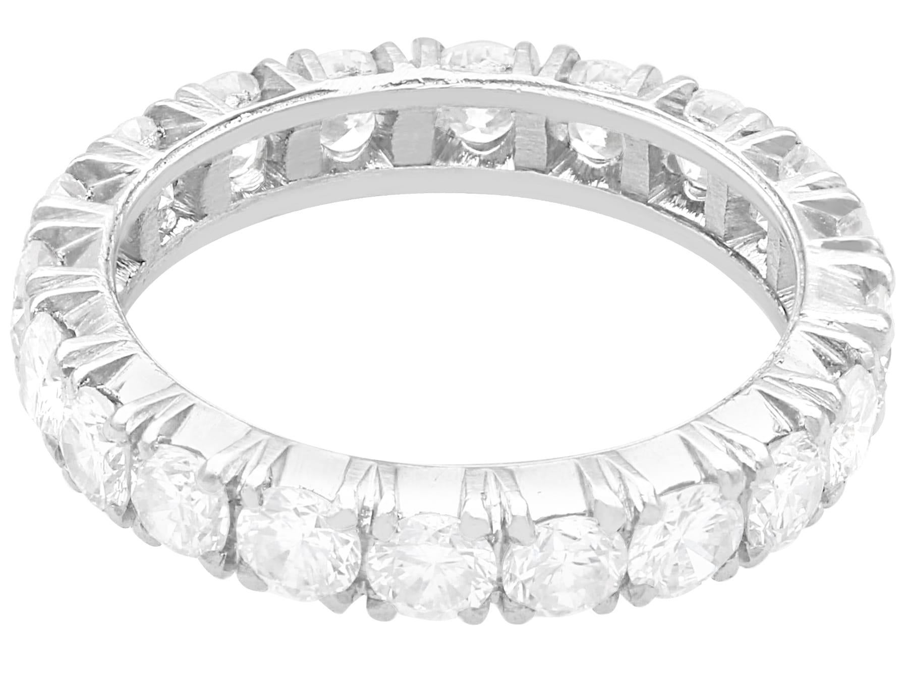 Vintage 1.80 Carat Diamond and Platinum Full Eternity Ring In Excellent Condition For Sale In Jesmond, Newcastle Upon Tyne