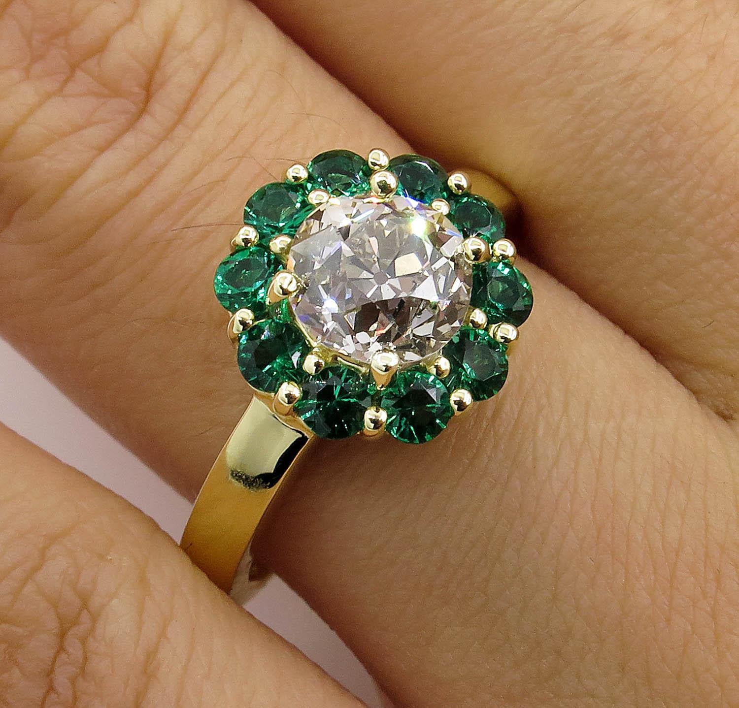 Bague de mariage vintage en or jaune avec grappe de diamants taille vieille Europe de 1,82 carat en vente 8