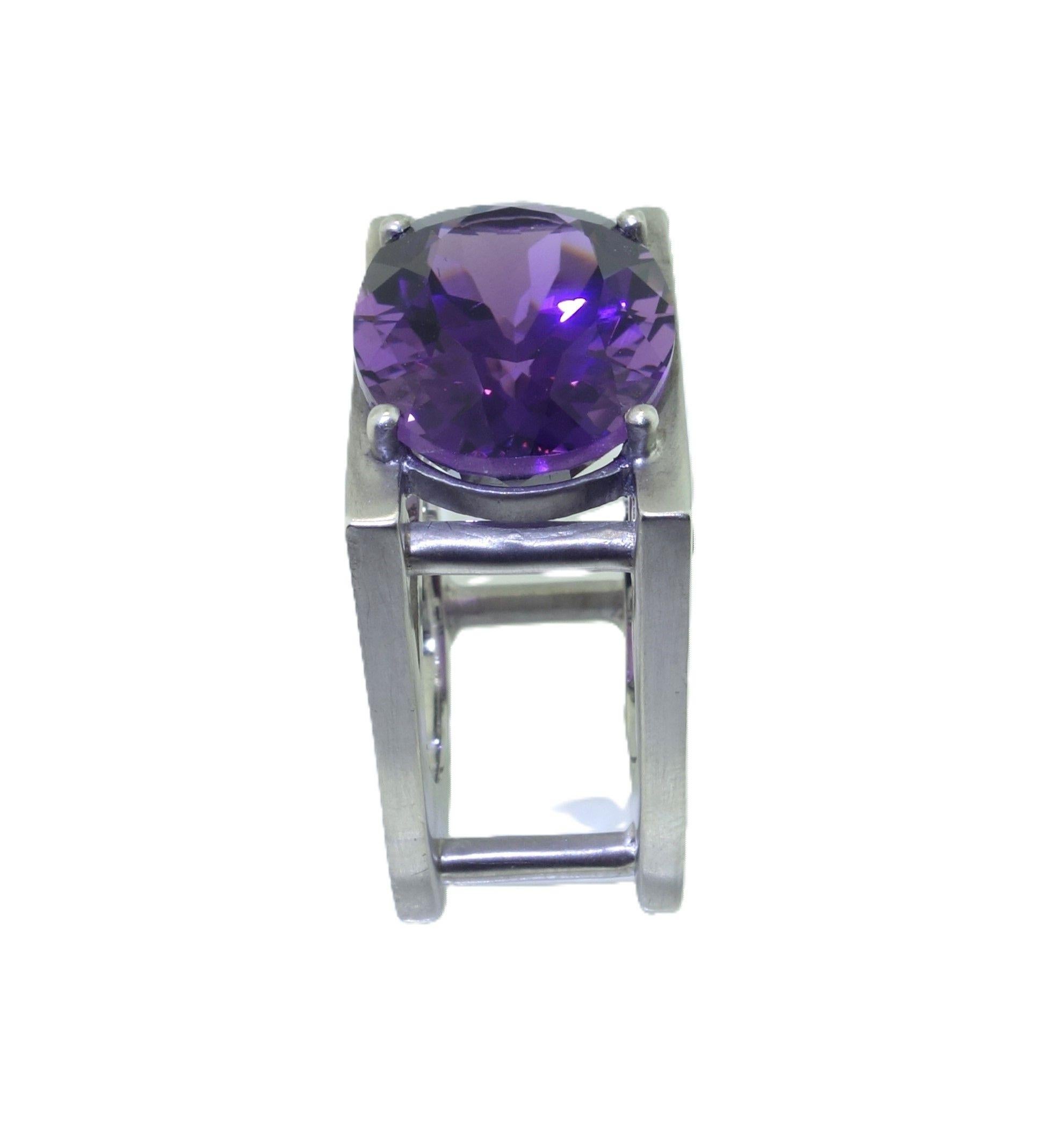 18.22 Carat Amethyst and Sapphire Sterling Silver Architectural Statement Ring In New Condition For Sale In Montreal, QC