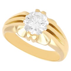 Vintage 1.85 Carat Diamond and Yellow Gold Signet Ring Circa 1940