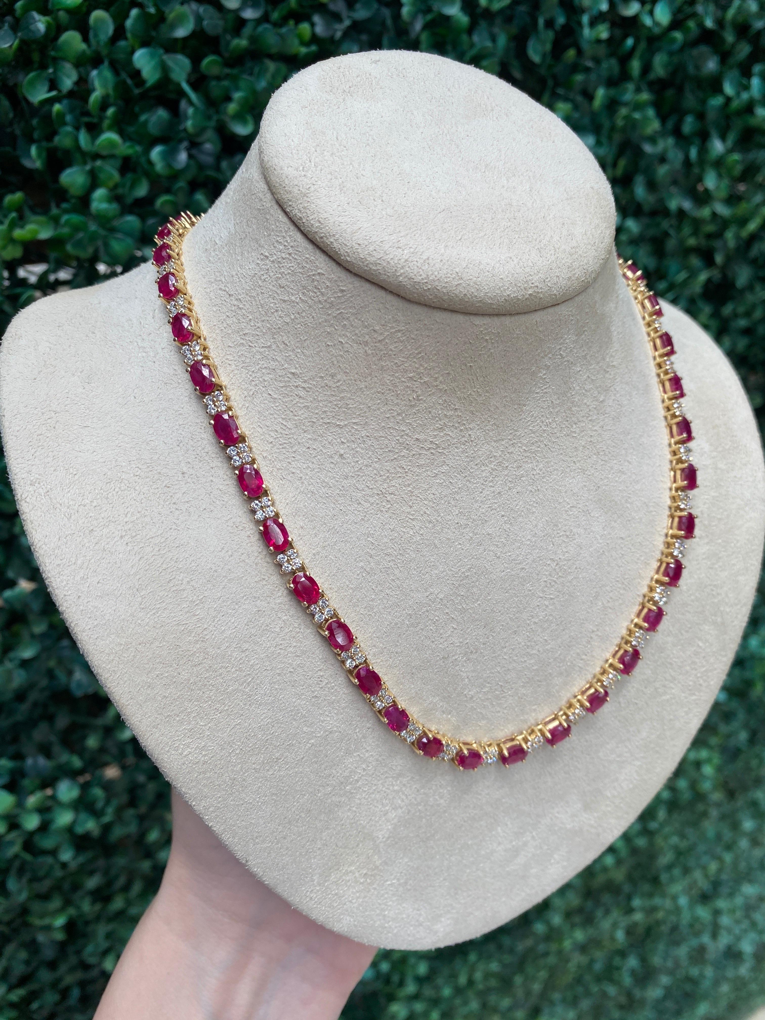 Vintage 18.50ctw Oval Cut Ruby & 4.10ctw Diamond Necklace, 14 Karat Yellow Gold For Sale 1