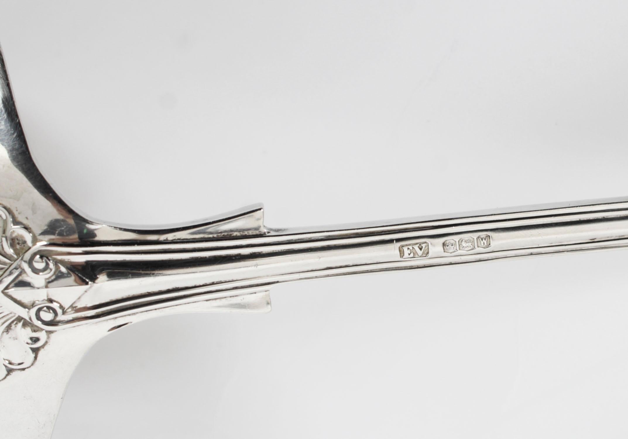 Vintage 187 Piece Canteen 12 Place Sterling Silver Cutlery Viners 20th Century 7
