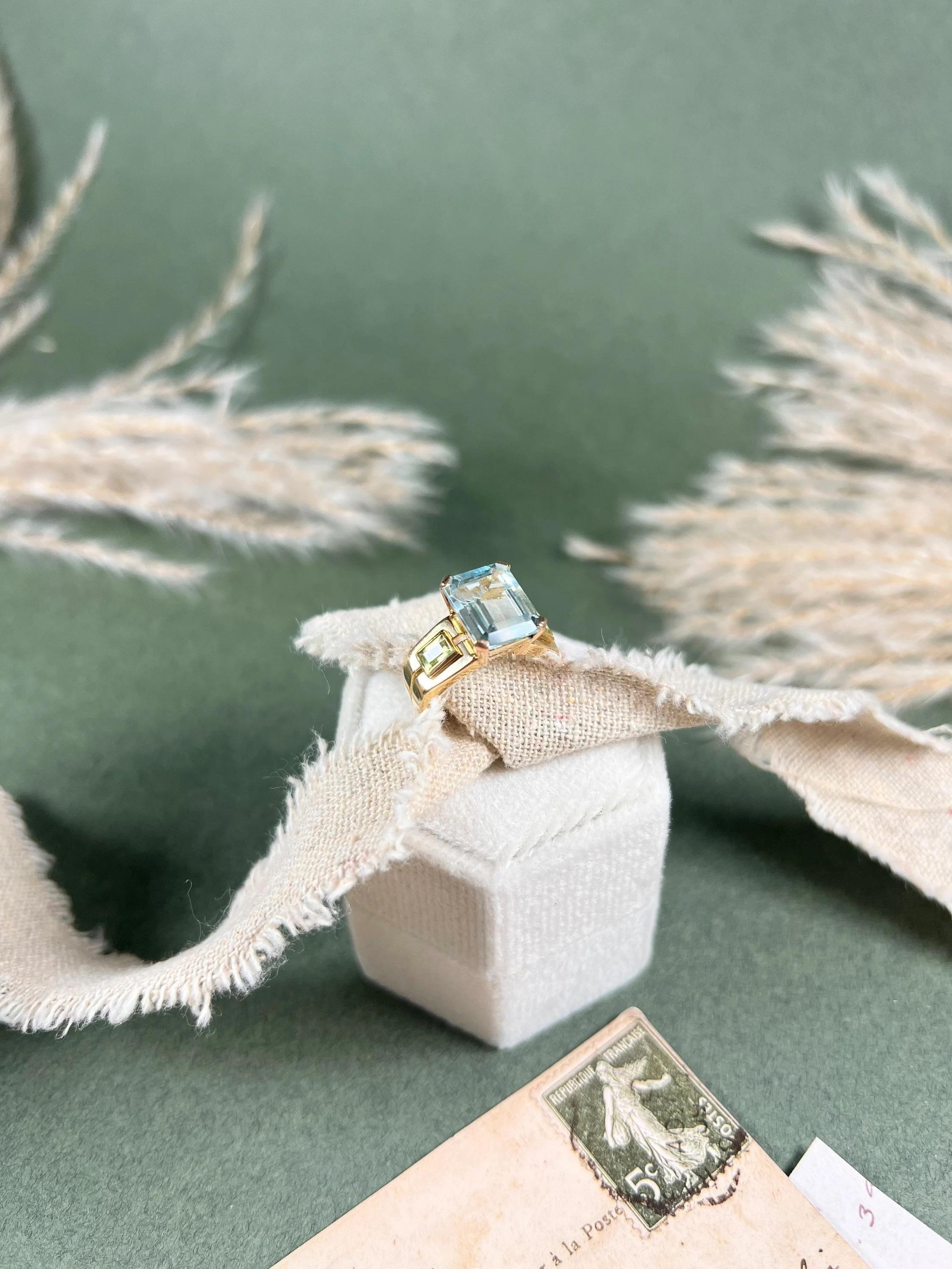 Vintage 18ct  1960’s Aquamarine & Peridot Cocktail Ring For Sale 3