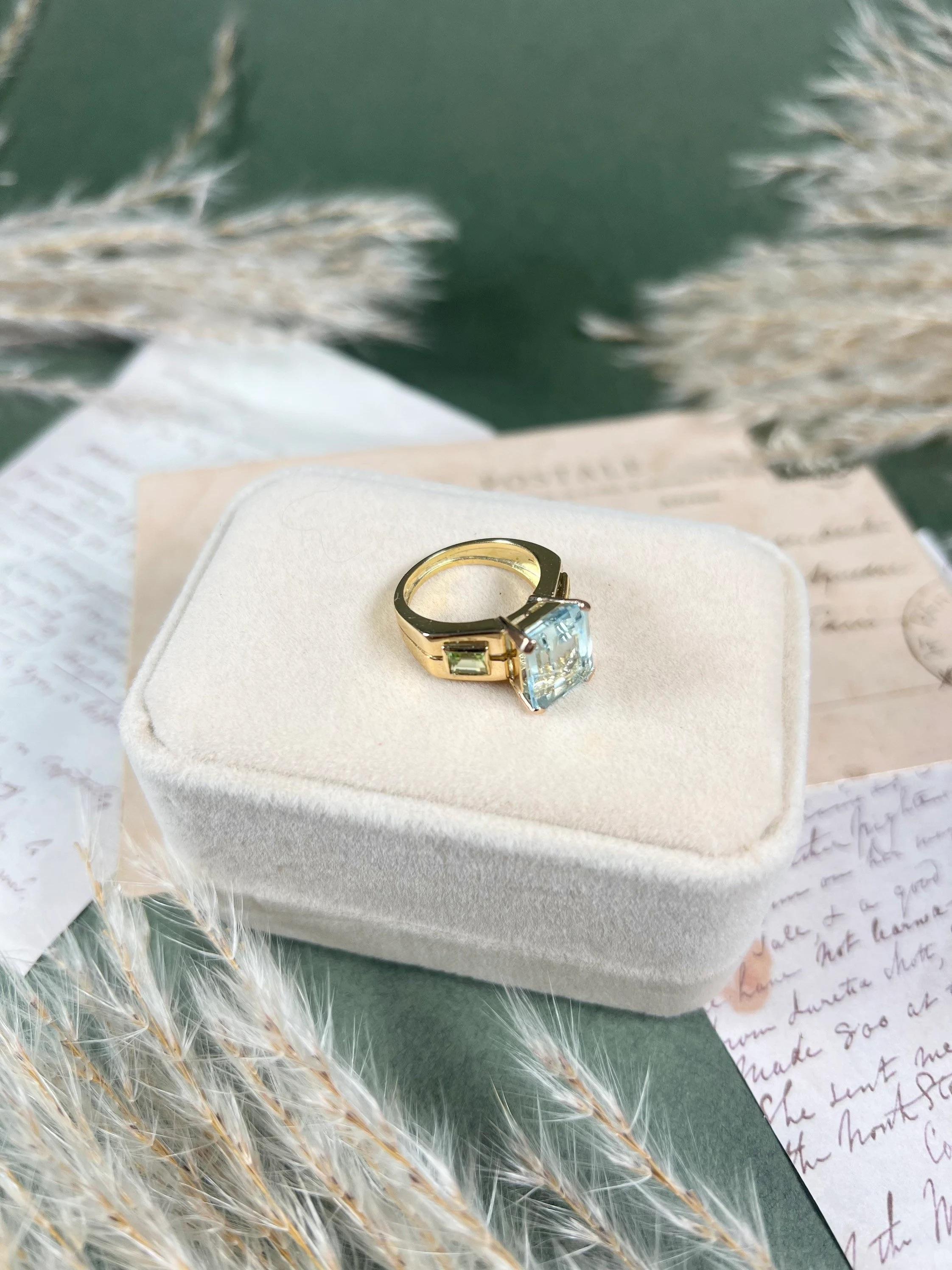 Vintage 18ct  1960’s Aquamarine & Peridot Cocktail Ring For Sale 4