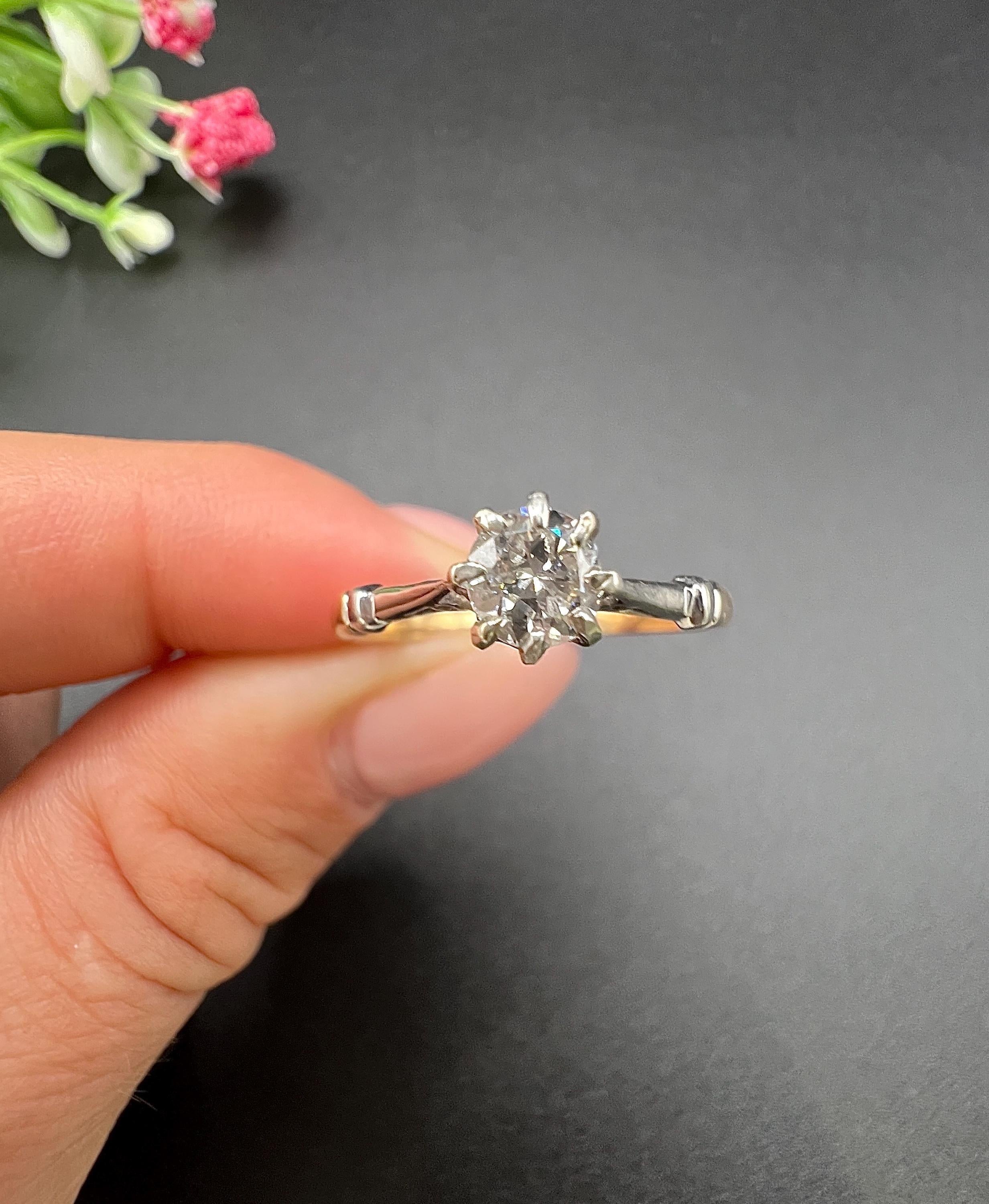 Vintage 18ct Gold, 1940s 0.40 Carat Diamond Single Stone Engagement Ring For Sale 4