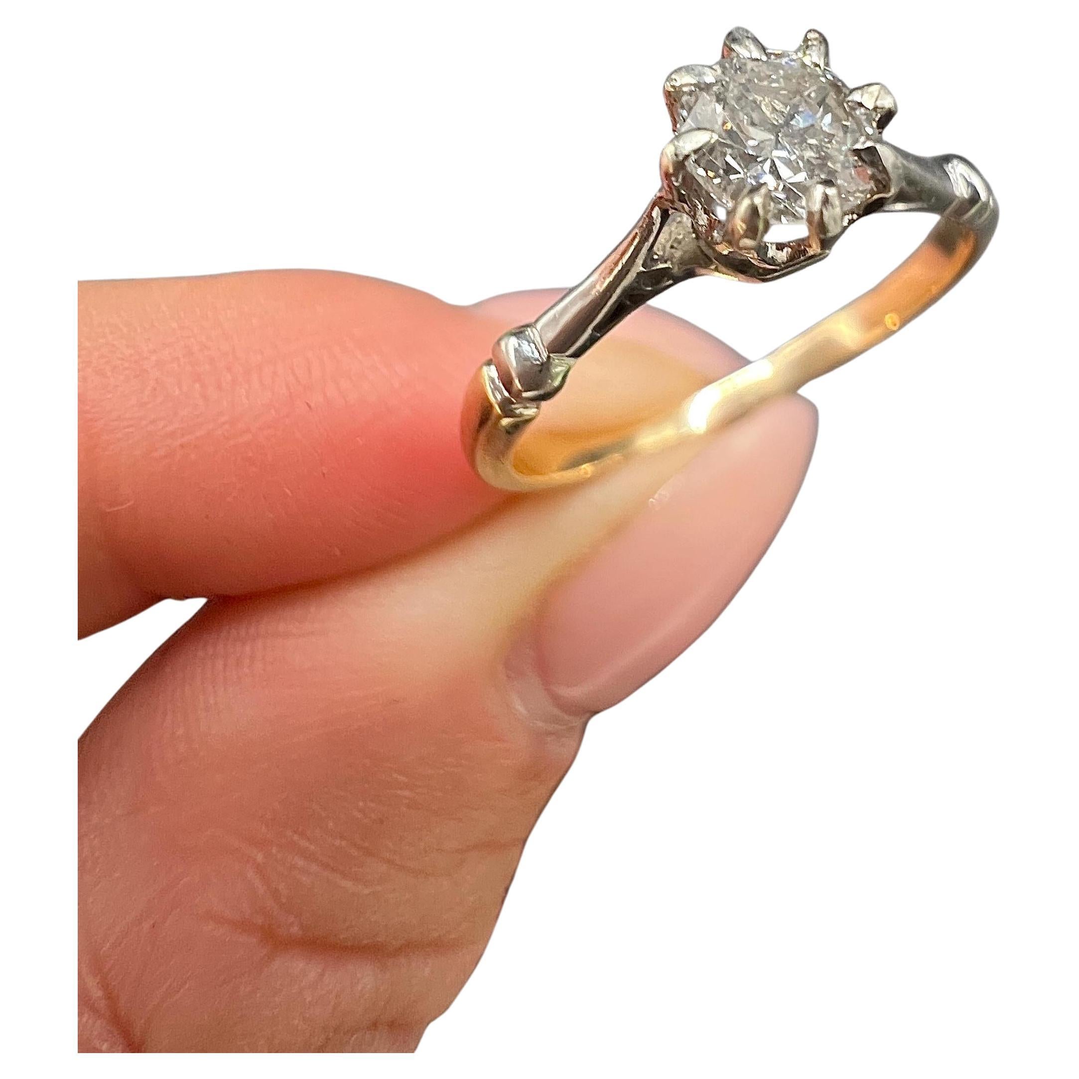 Vintage 18ct Gold, 1940s 0.40 Carat Diamond Single Stone Engagement Ring For Sale