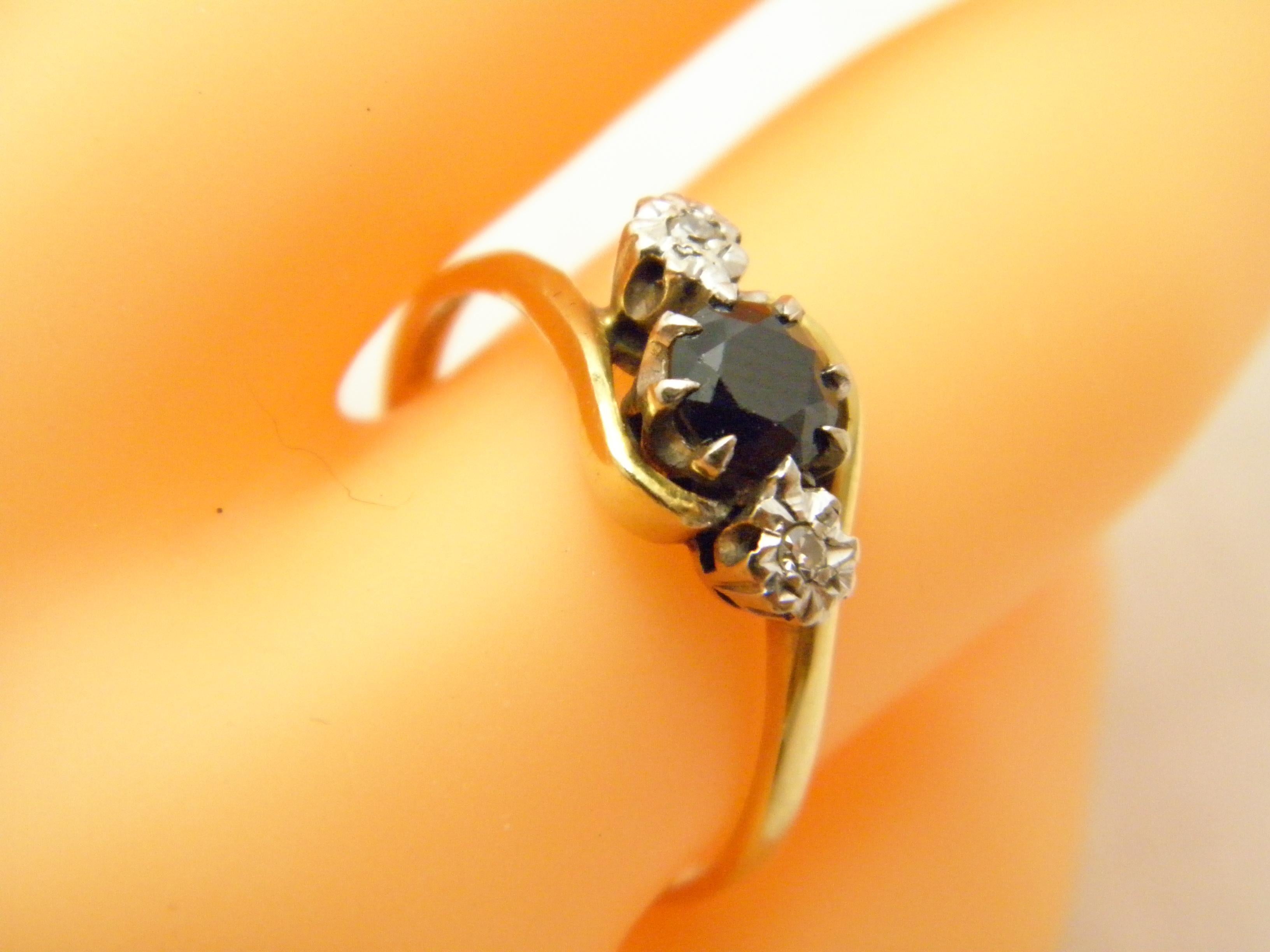 Vintage 18ct Gold Diamond Sapphire Trilogy Bypass Engagement Ring Size T 9.75 For Sale 3