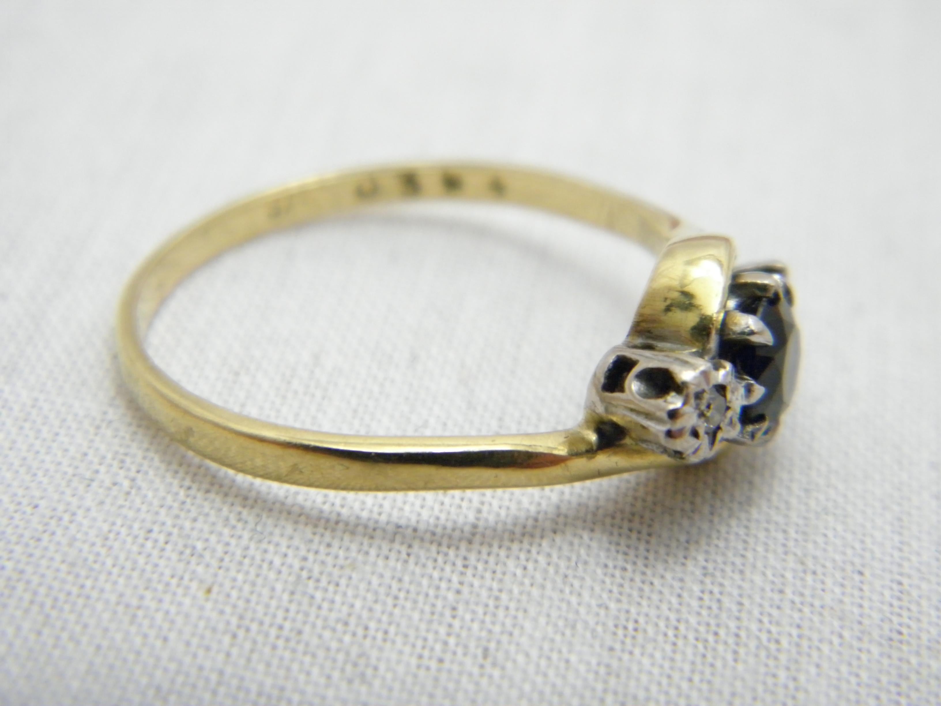 Vintage 18ct Gold Diamond Sapphire Trilogy Bypass Engagement Ring Size T 9.75 In Good Condition For Sale In Camelford, GB