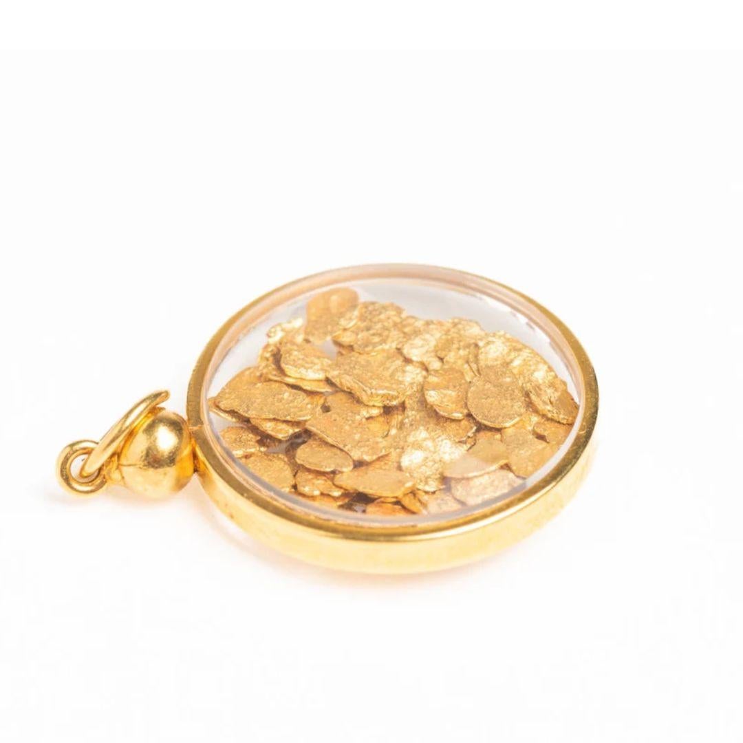 Women's Vintage 18 Ct Gold Glass Pendant with Natural Gold Flakes