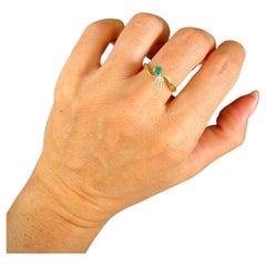 Vintage 18ct Gold Natural Emerald & Diamond Crossover Ring Marked London 1979