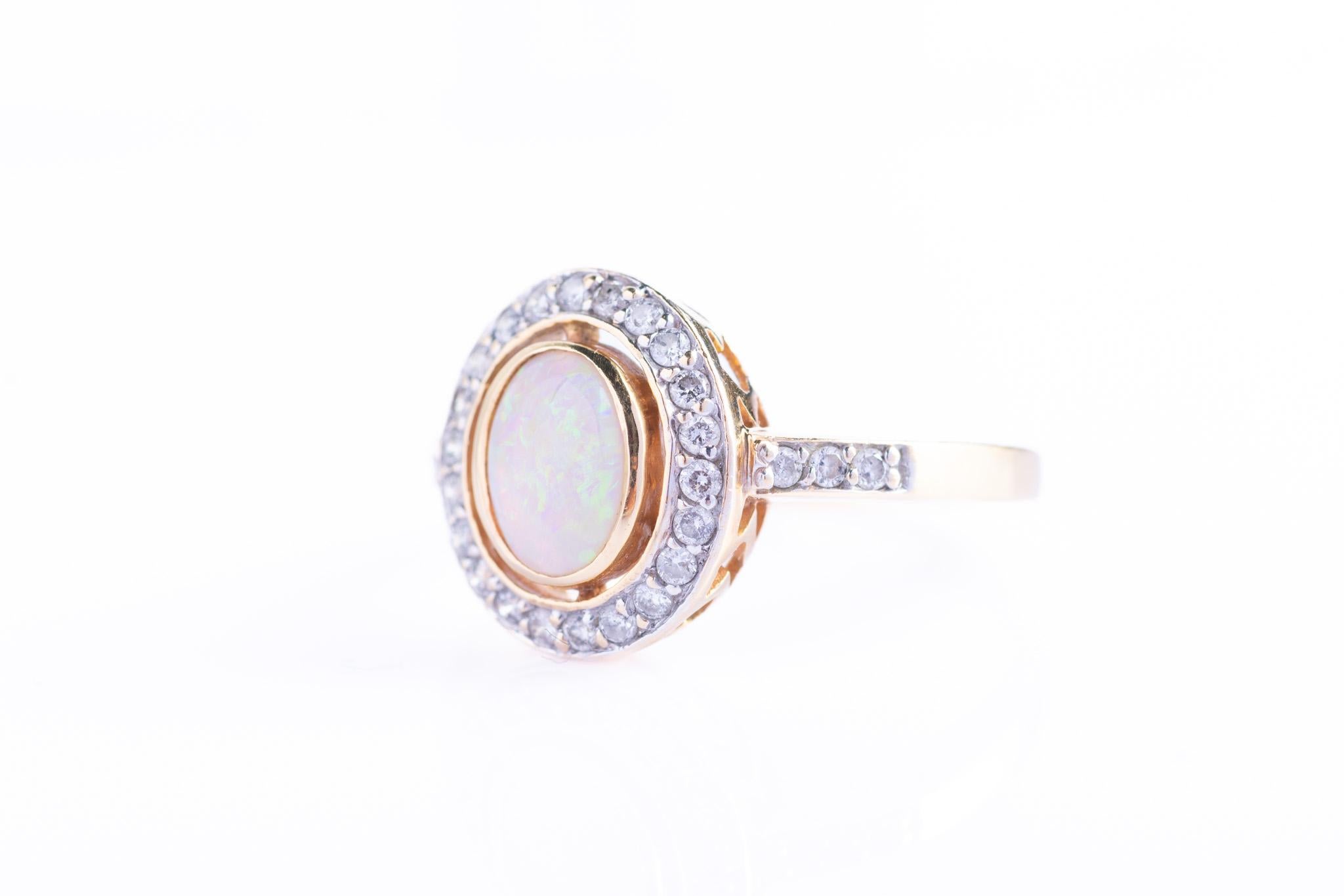 Cabochon Vintage 18ct Gold Opal and Diamond Cluster Ring For Sale