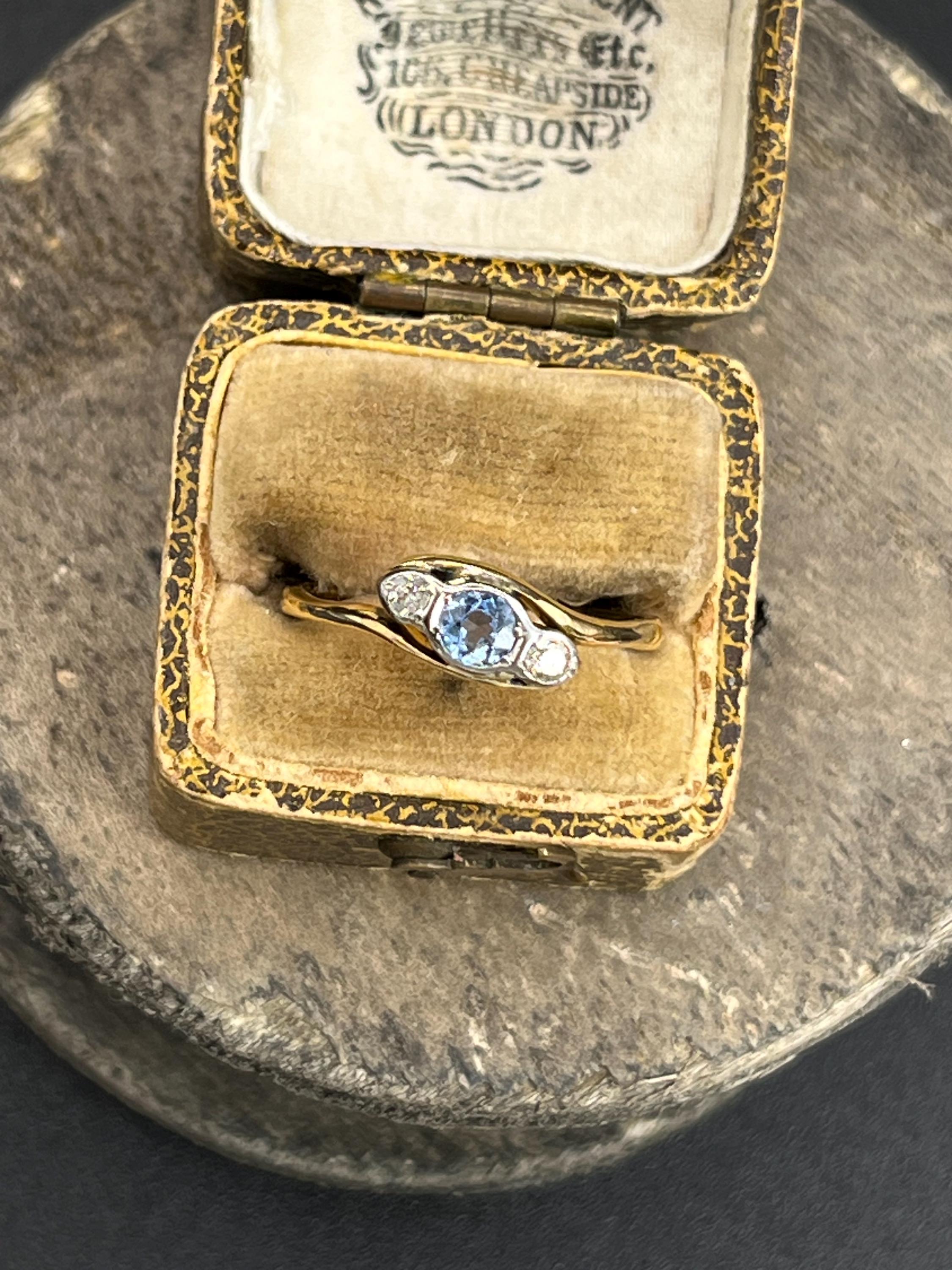 Vintage 18ct Gold & Platin Saphir & Diamant Crossover Ring (Edwardian) im Angebot
