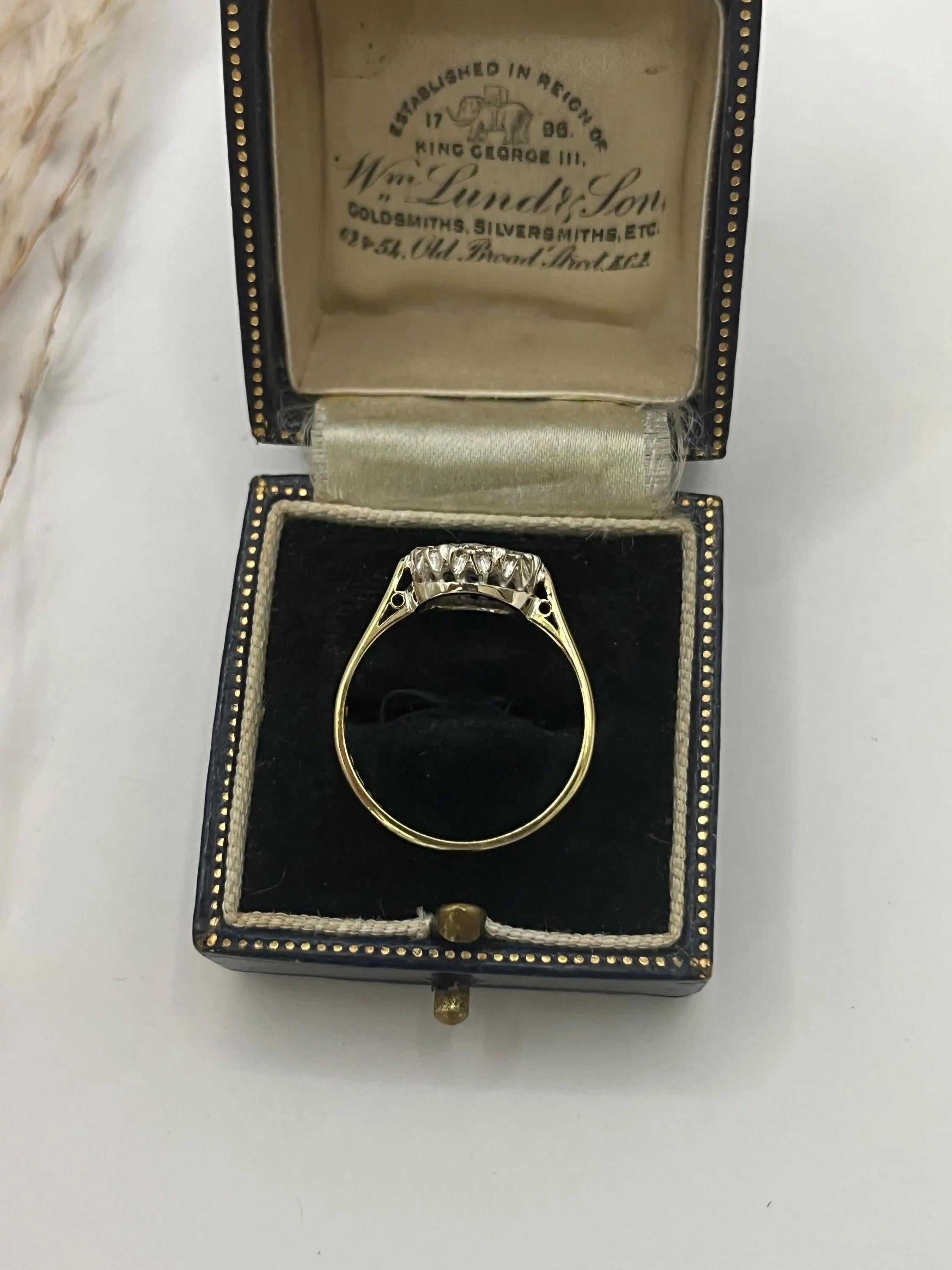 Vintage 18ct Gold, Saphir & Diamant-Cluster-Ring, gestempelt London 1976 im Angebot 4