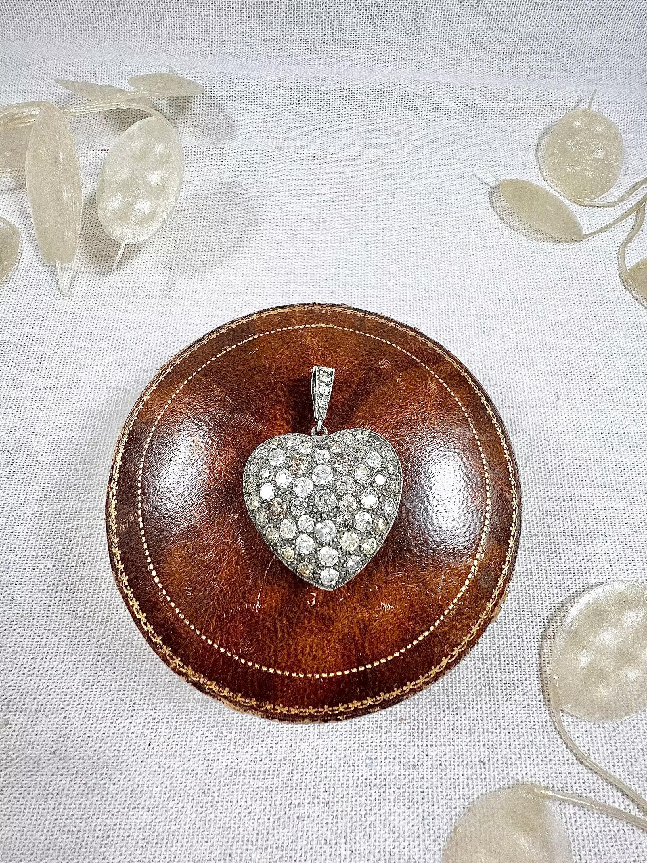 Vintage 18ct Gold & Silver Heart Pendant Set with Antique Diamonds For Sale 6